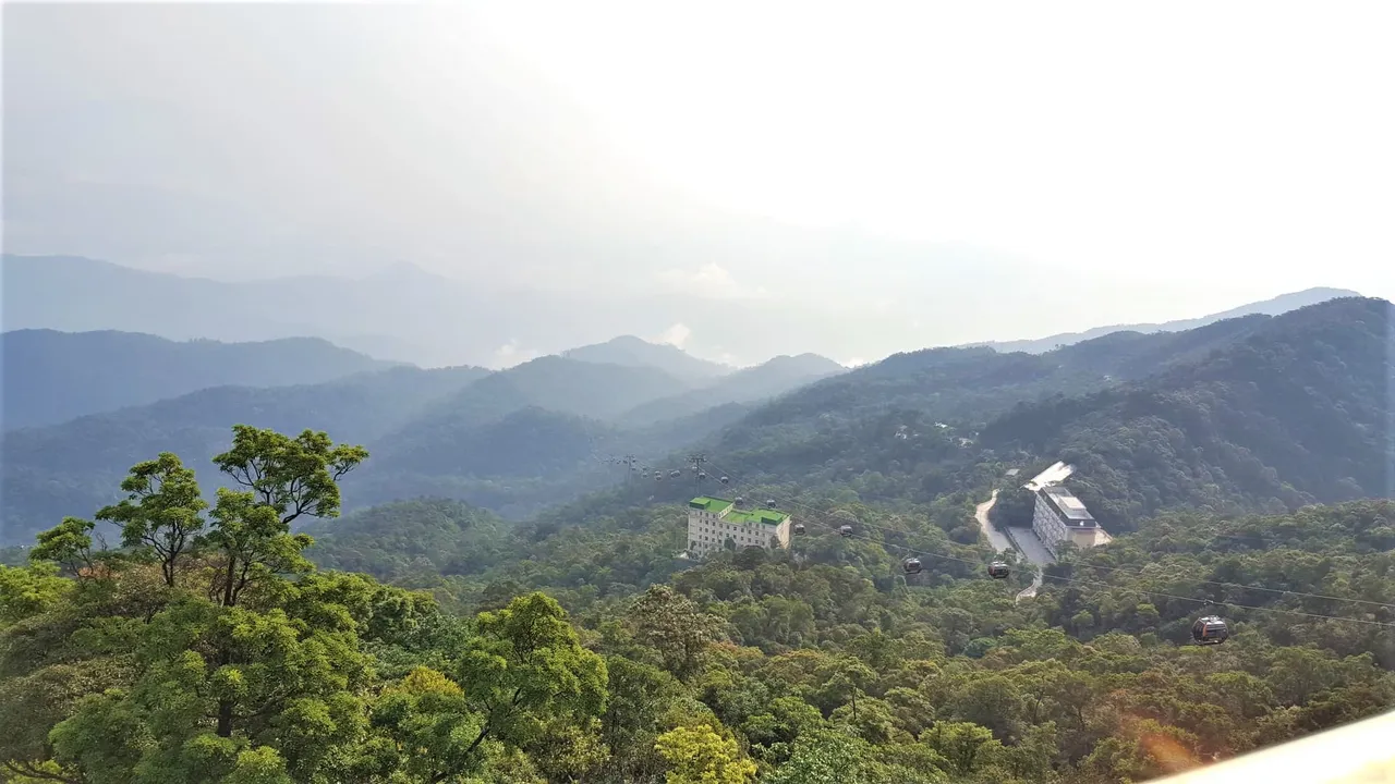 BaNaHills1.jpg