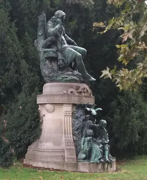 Statue of Jacques-Henri Bernardin de Saint-Pierre