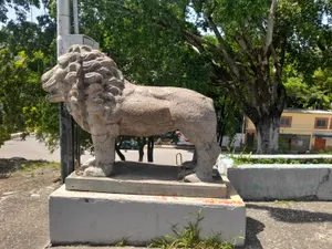 Escultura León / Leon Sculpture