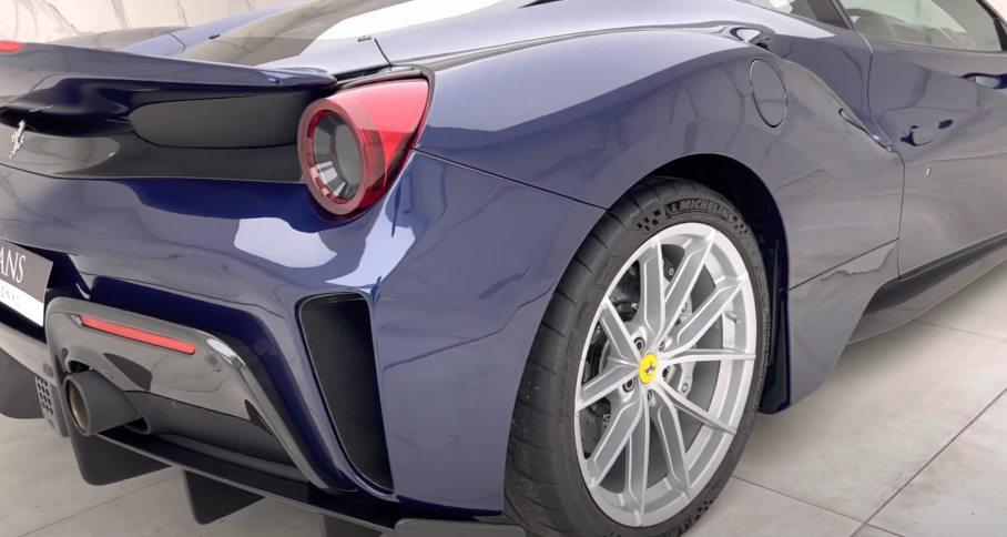 walk around of this 2019 Ferrari 488 Pista