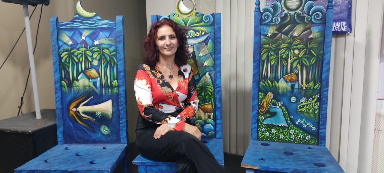 No play or stage is too small: a life lesson / No hay obra ni escenario pequeño: una lección de vida (eng-esp)