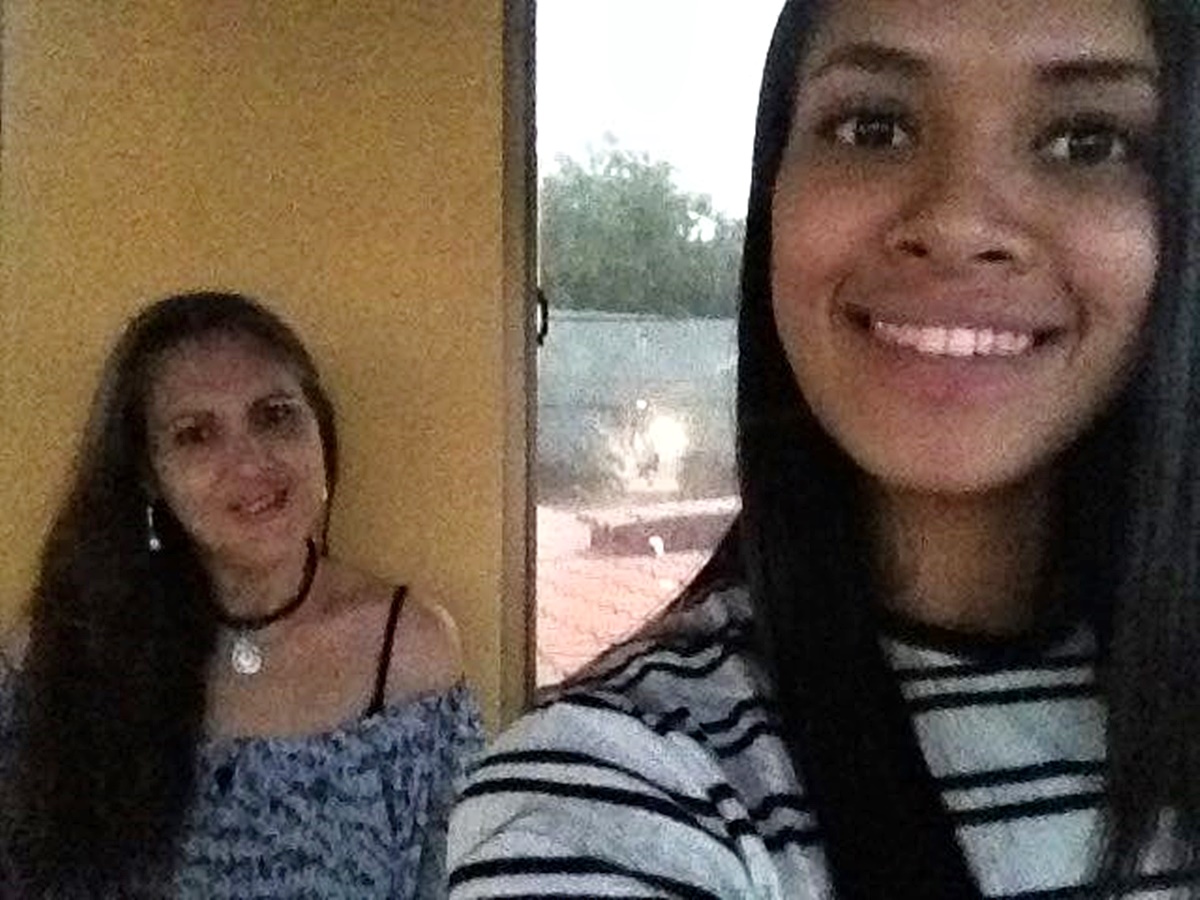 A DECADE AGO AND IT SEEMS LIKE IT WAS YESTERDAY (En - Es)