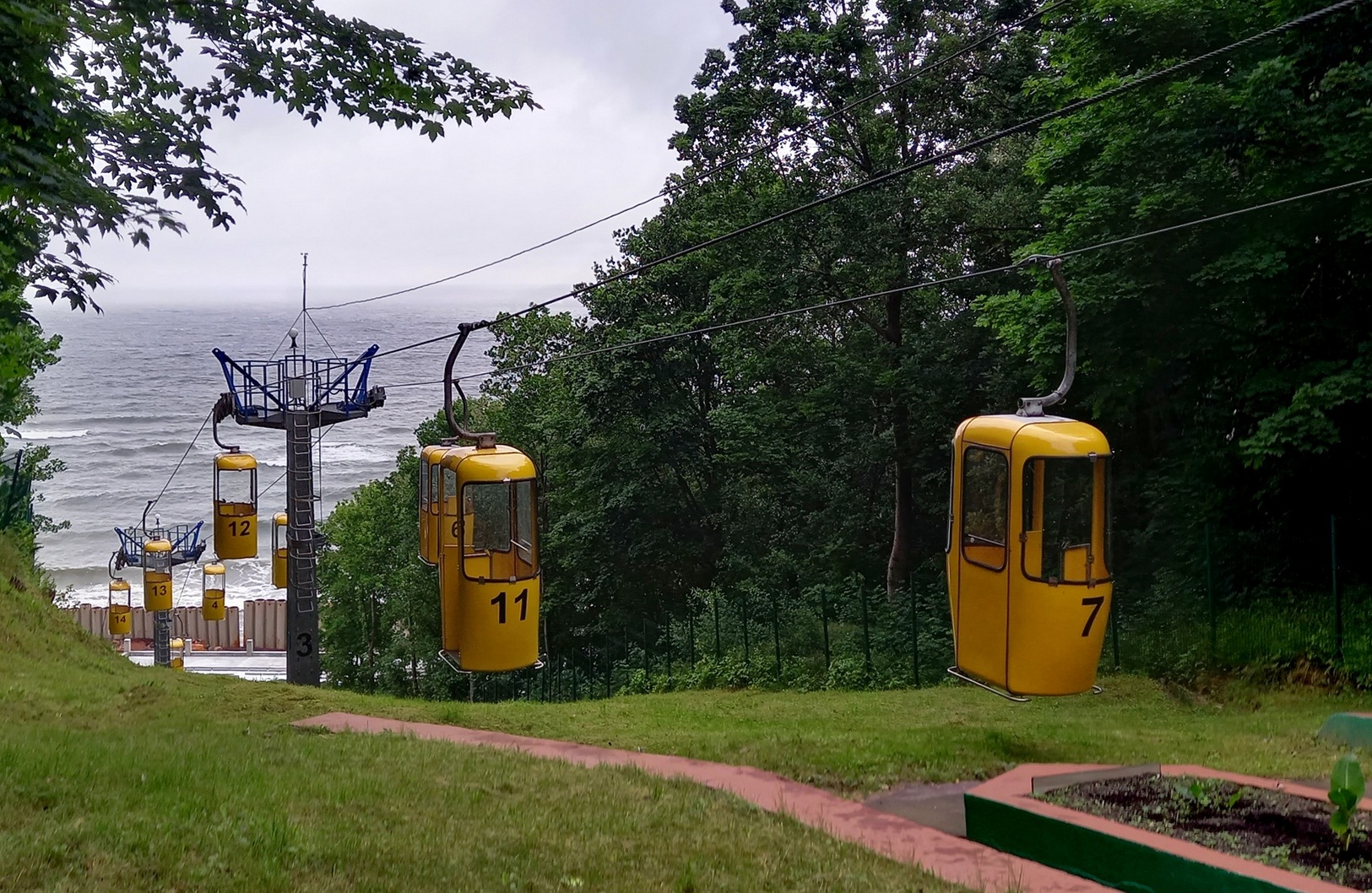 PhotoFeed Contest – Cityscape Photography Round 149. Канатная дорога в Светлогорске - Cableway in Svetlogorsk
