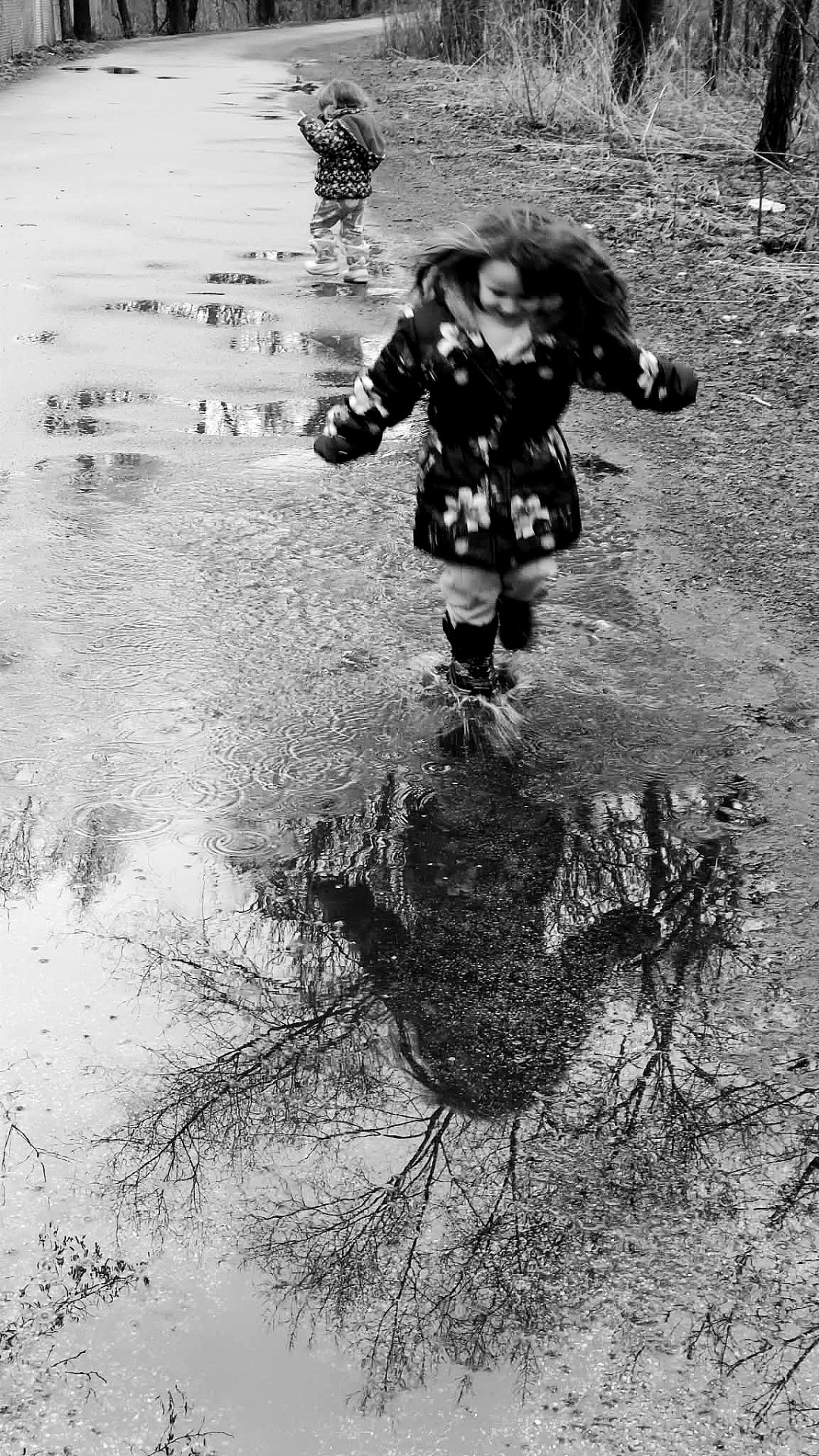 Rainy Puddles: A Black & White Photoshoot (MONOMAD Contest)