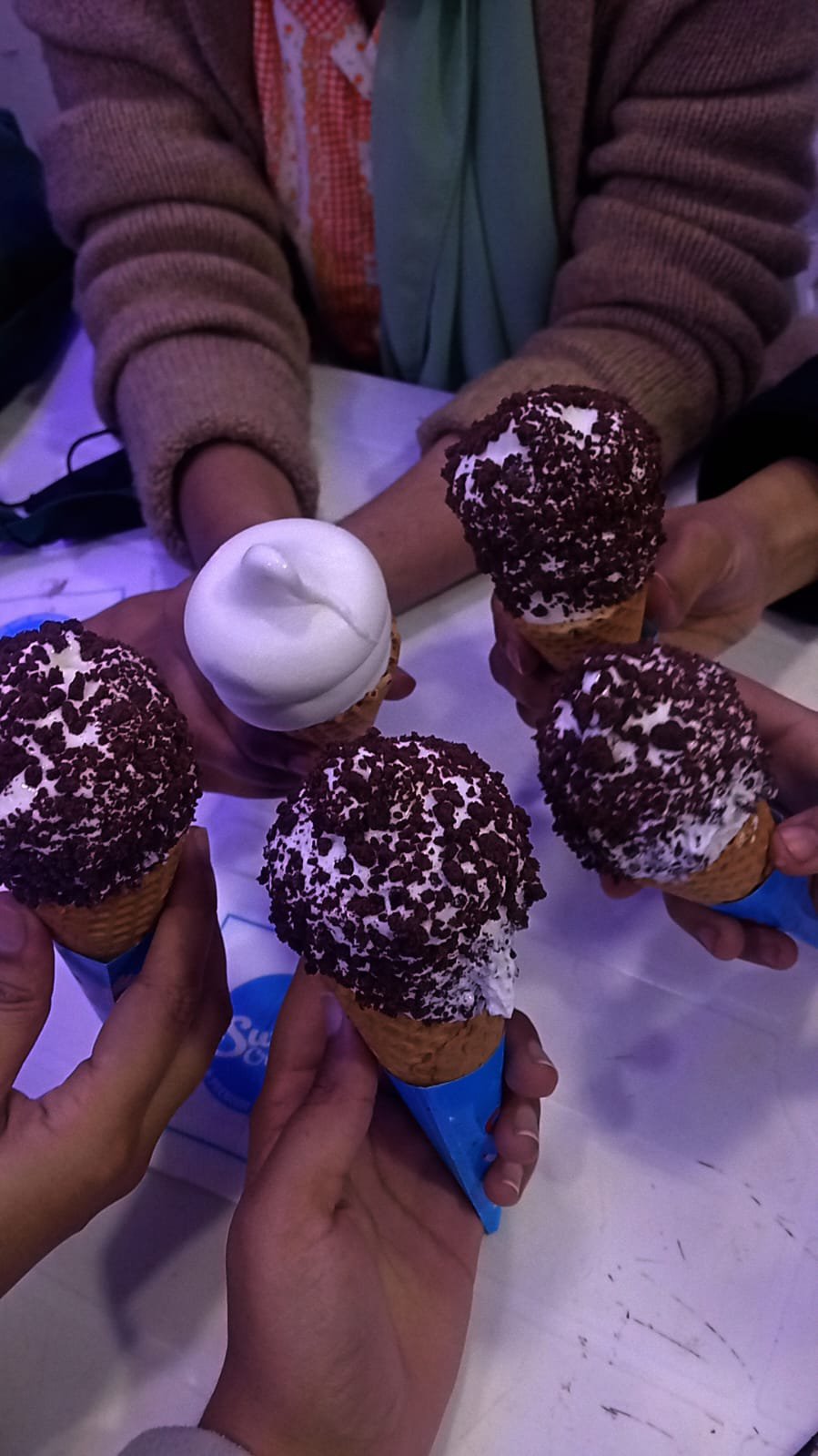 Exams are FINALLY Over! 💃 A Nostalgic Iftari & Sweet Treats 🍕🍦