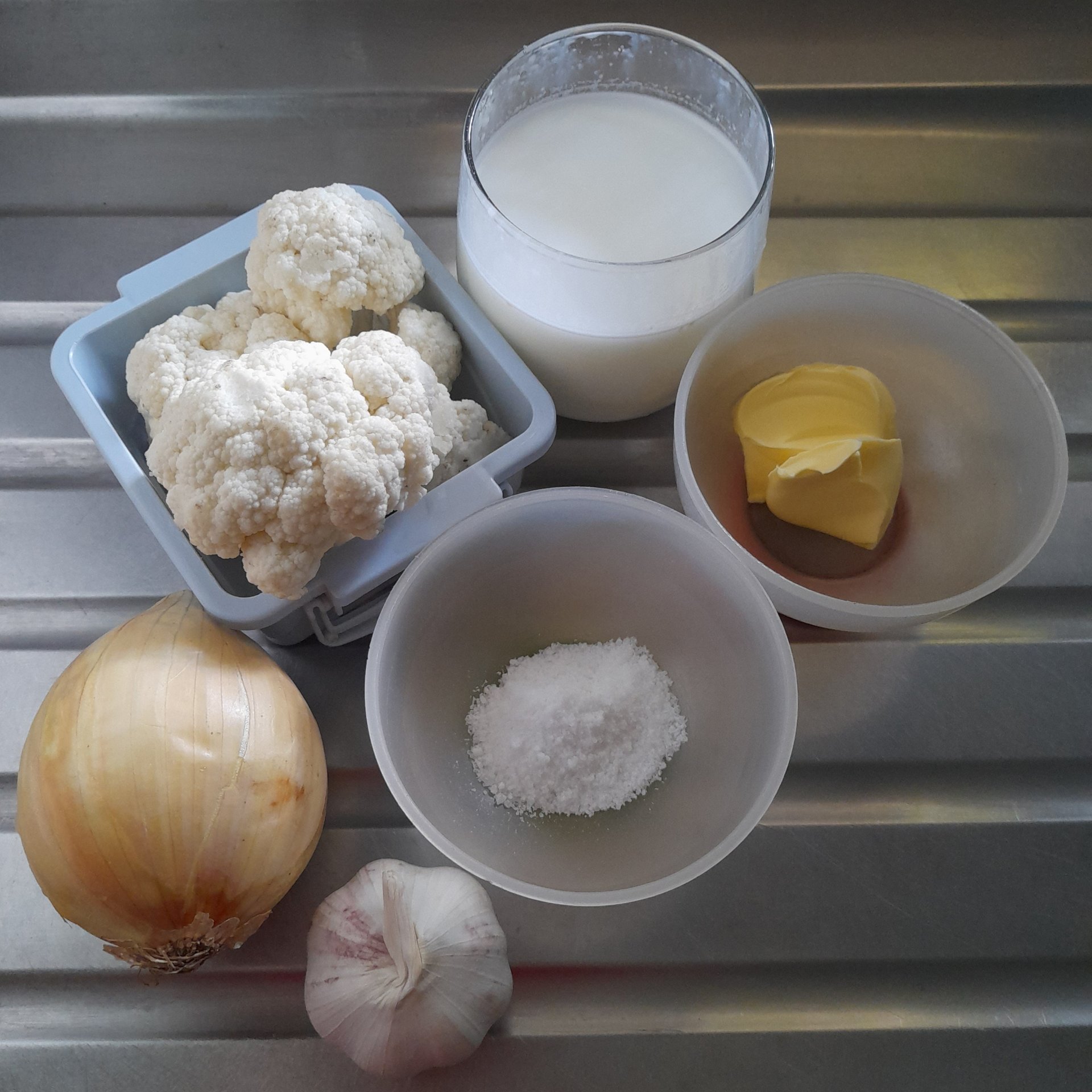 [ESP-ENG] Te enseño paso a paso a hacer deliciosa Sopa de Coliflor // I'll teach you step by step how to make delicious Cauliflower Soup