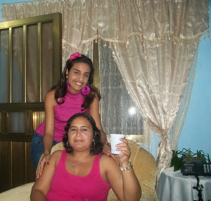 Concurso TBT una foto una historia un día de esos : junto a mi en un día especial / Throwback Thursday contest: one photo, one story, one of those days: with me on a special day