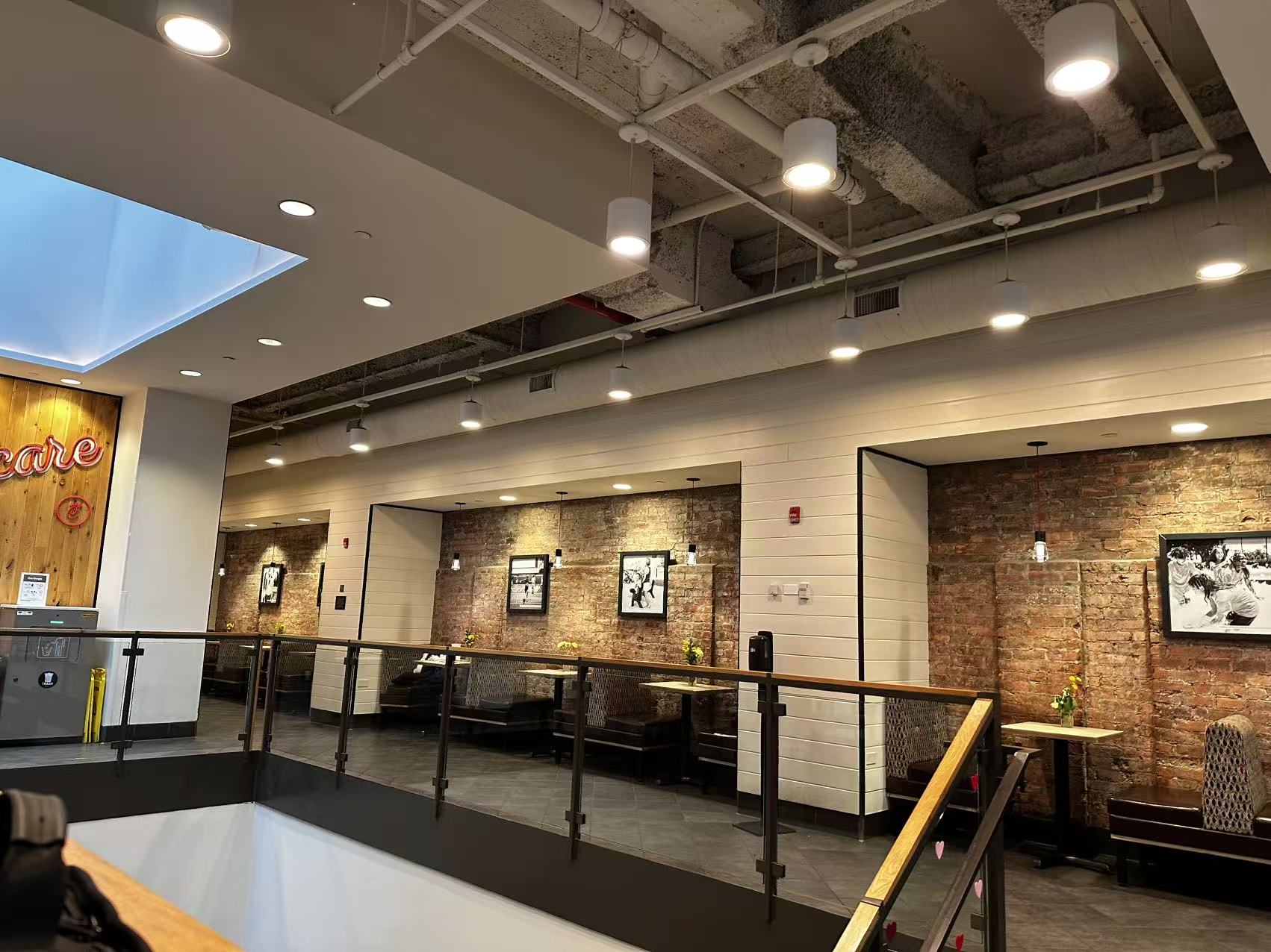 終於吃上西餐了