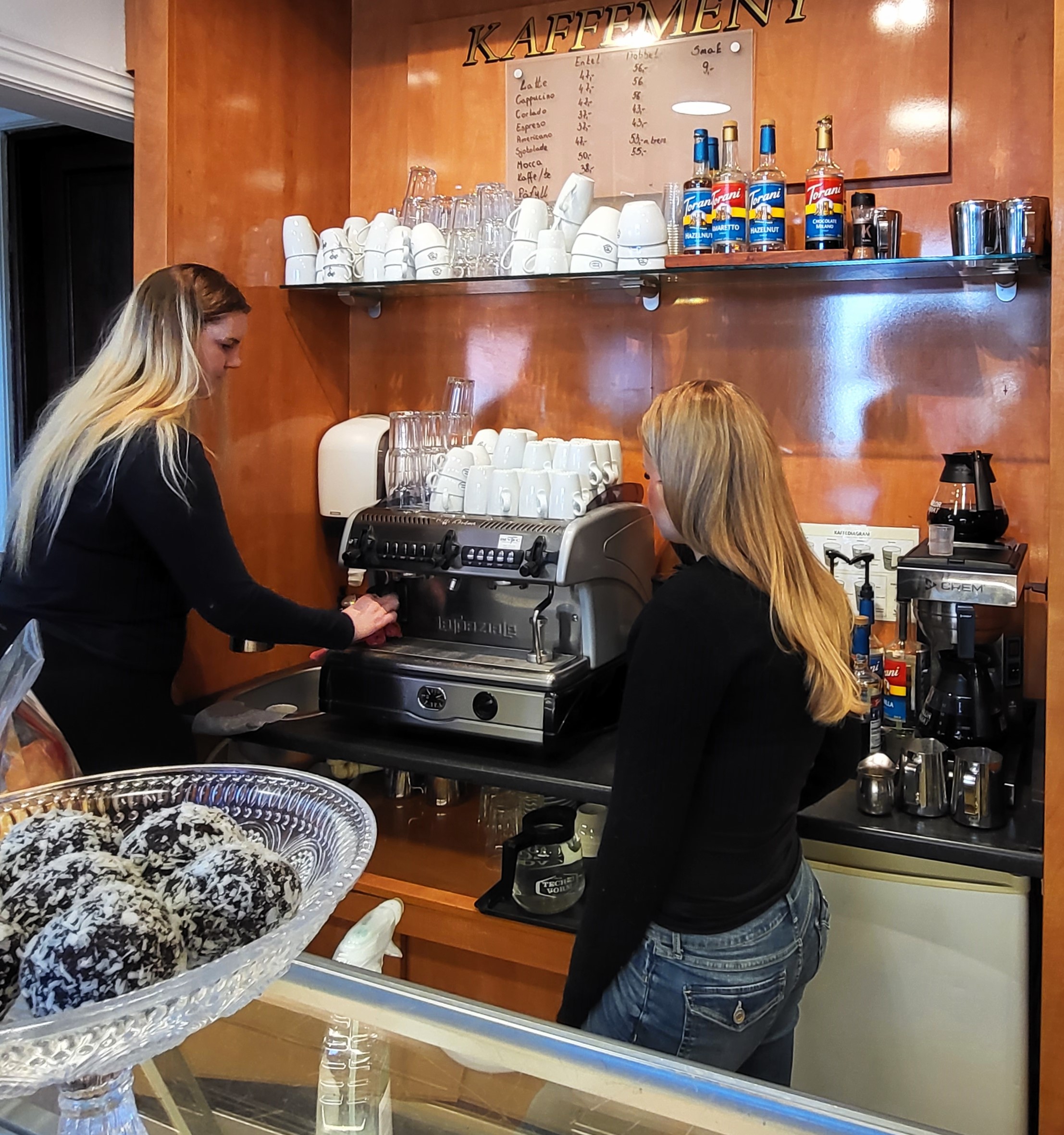 our local cafe /flower shop combo