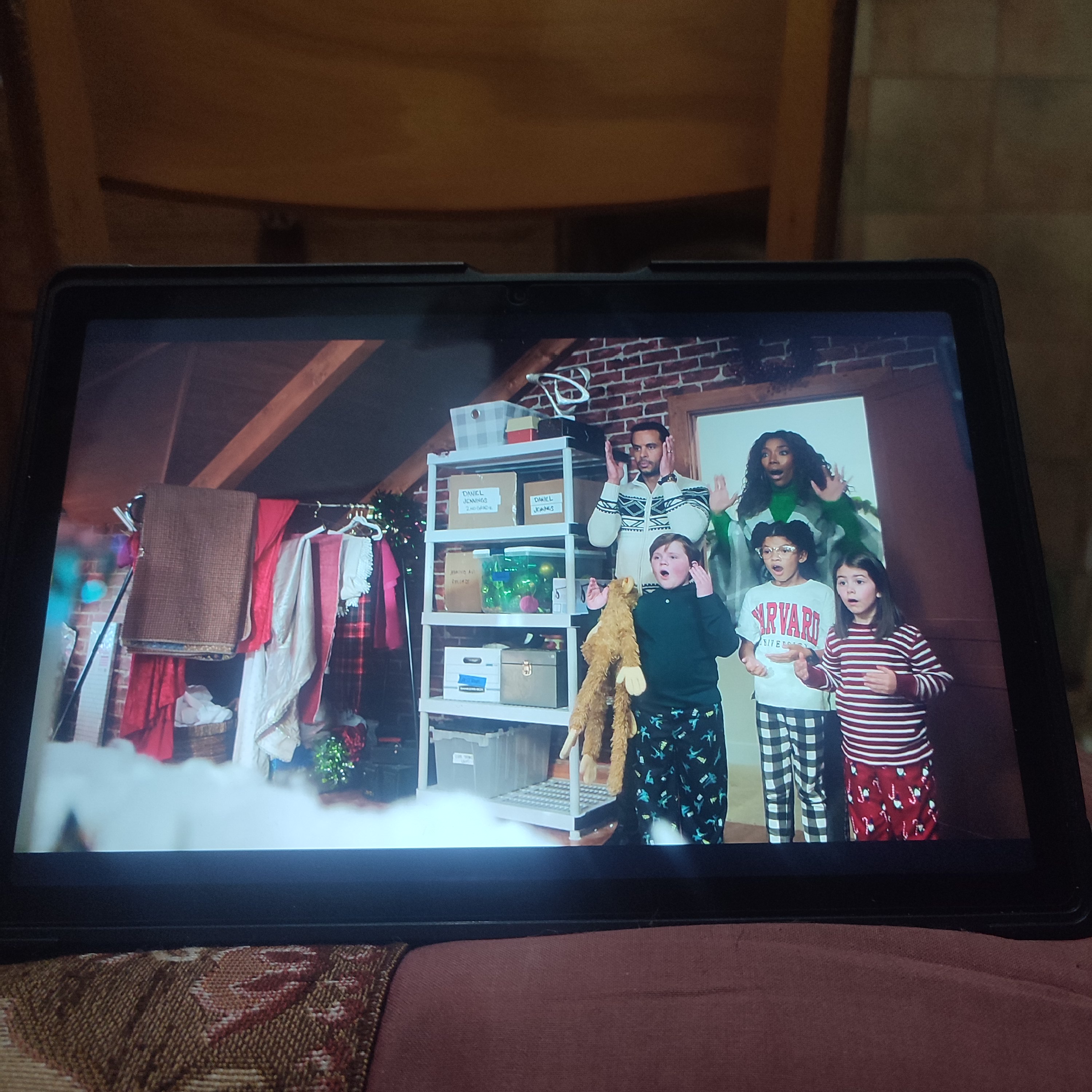 Time for myself, stress away, a hot soup, a Christmas movie, and a good book!/ ¡Tiempo para mí, liberarme del estrés, una sopa caliente, una película navideña y un buen libro!