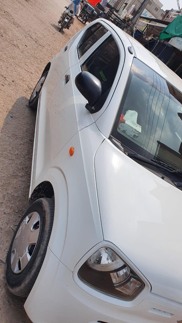 660cc Suzuki Alto vehicle