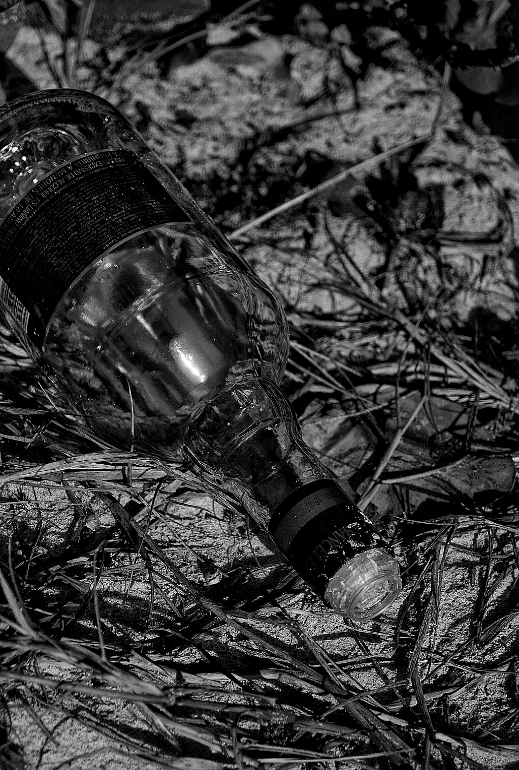 MONOMAD: ‎Pequeñas nimiedades/Small trifles/  ‎