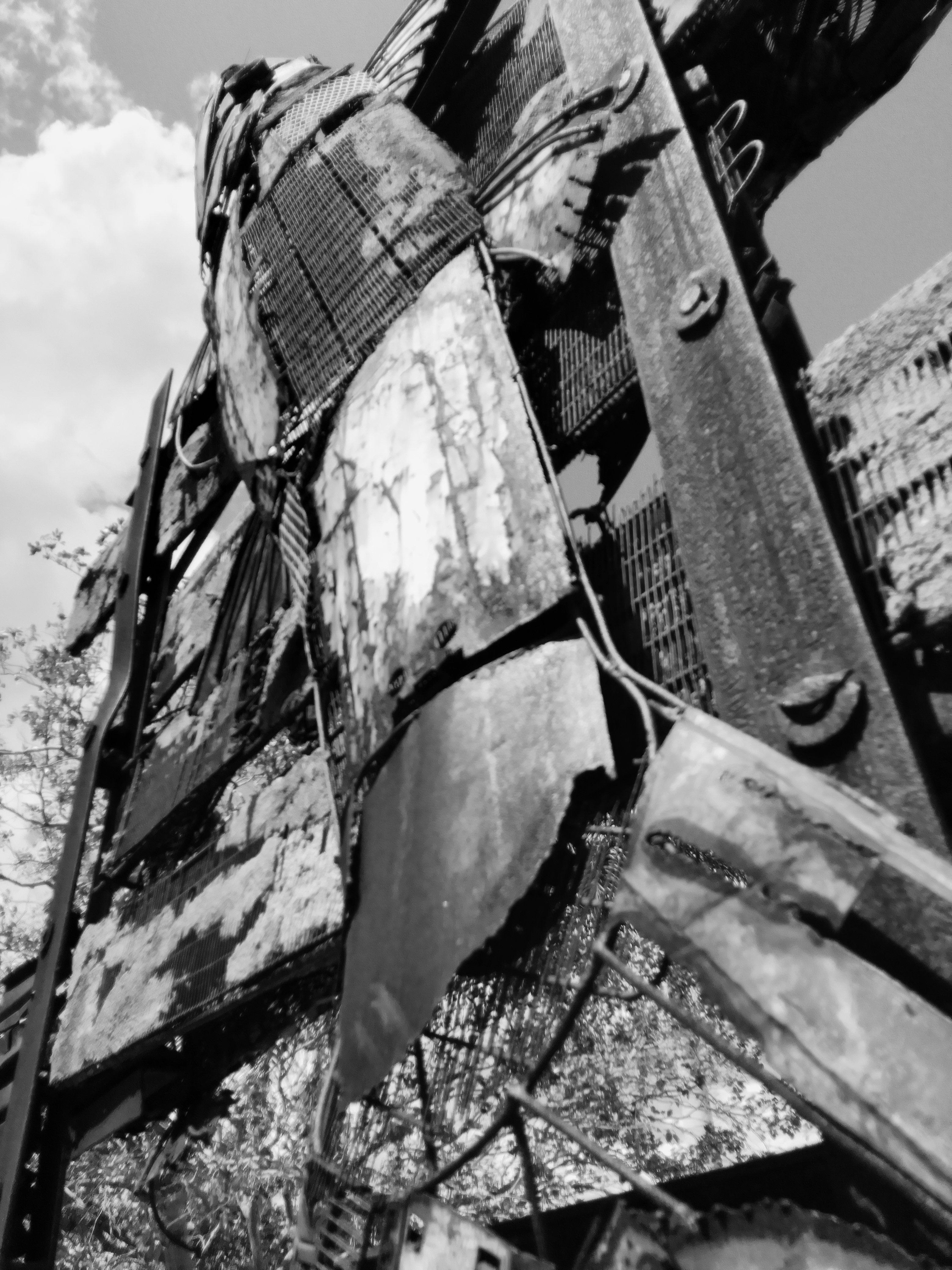 Metal sculptures/Esculturas de metal(ENG-ESP)