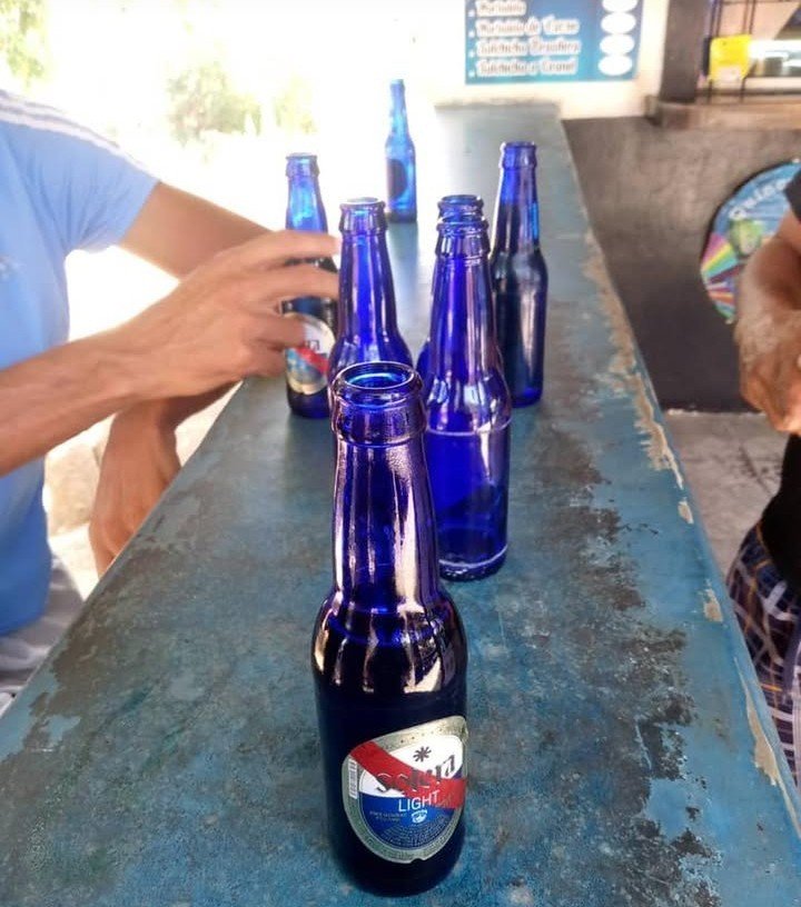 The BeerSaturday Challenge Week -452  Friends and Beers 🍻