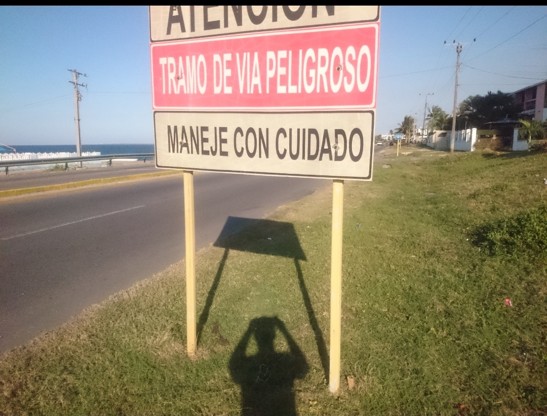 A Warning Duplicated by the Sun. [EN/ES] Entry for the Shadow Hunters SMASh Contest-Round 415.