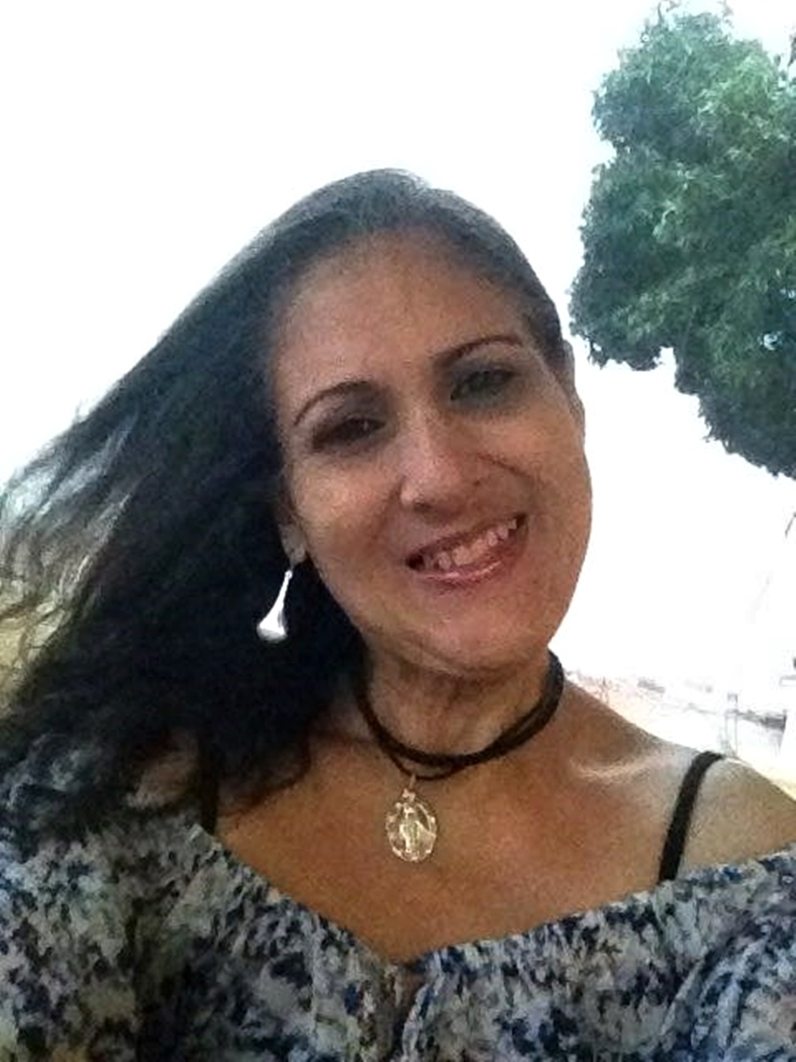 A DECADE AGO AND IT SEEMS LIKE IT WAS YESTERDAY (En - Es)