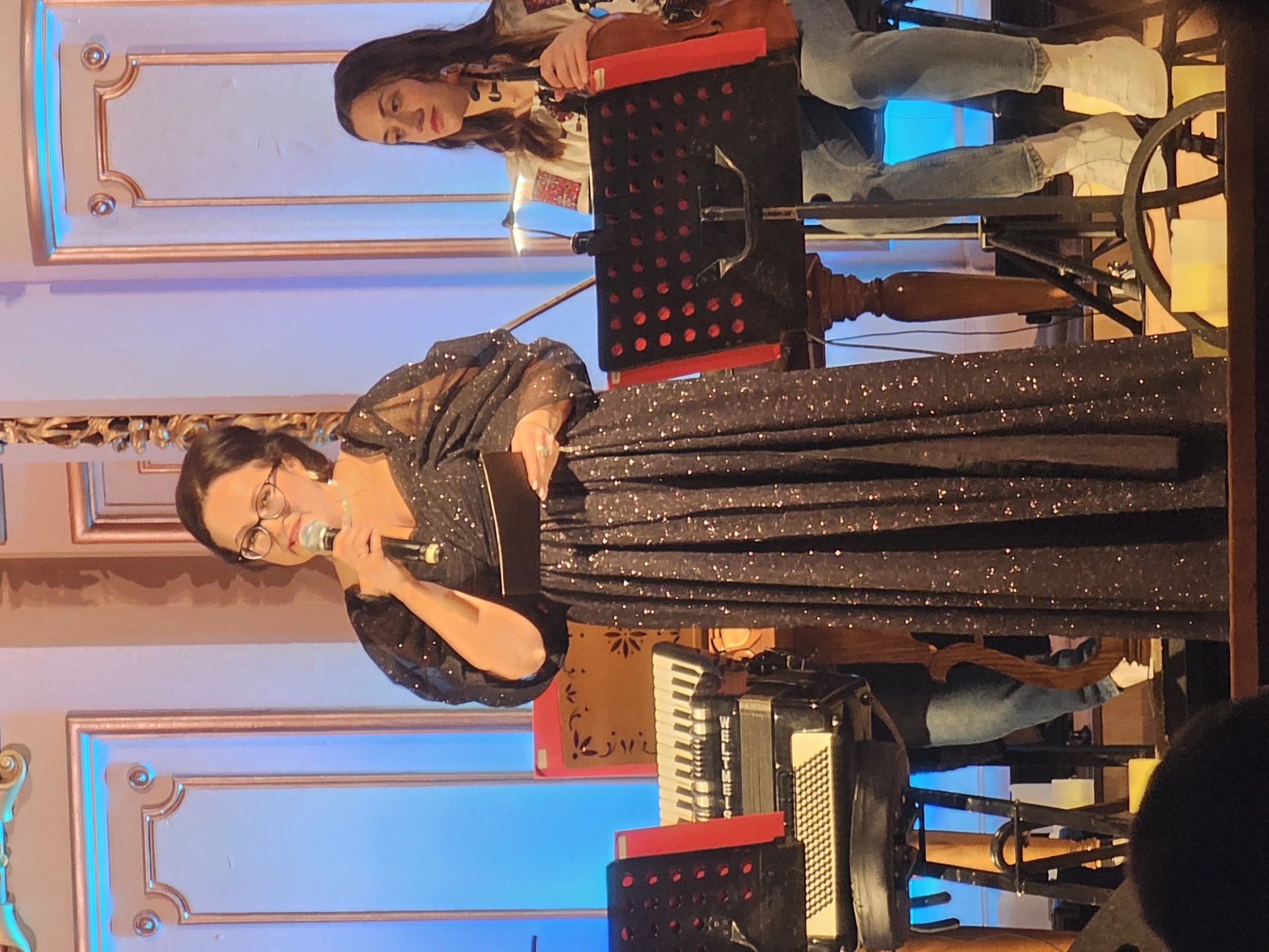 ​A Song That Has No End./Пісня, що не має кінця. (En/Ua)