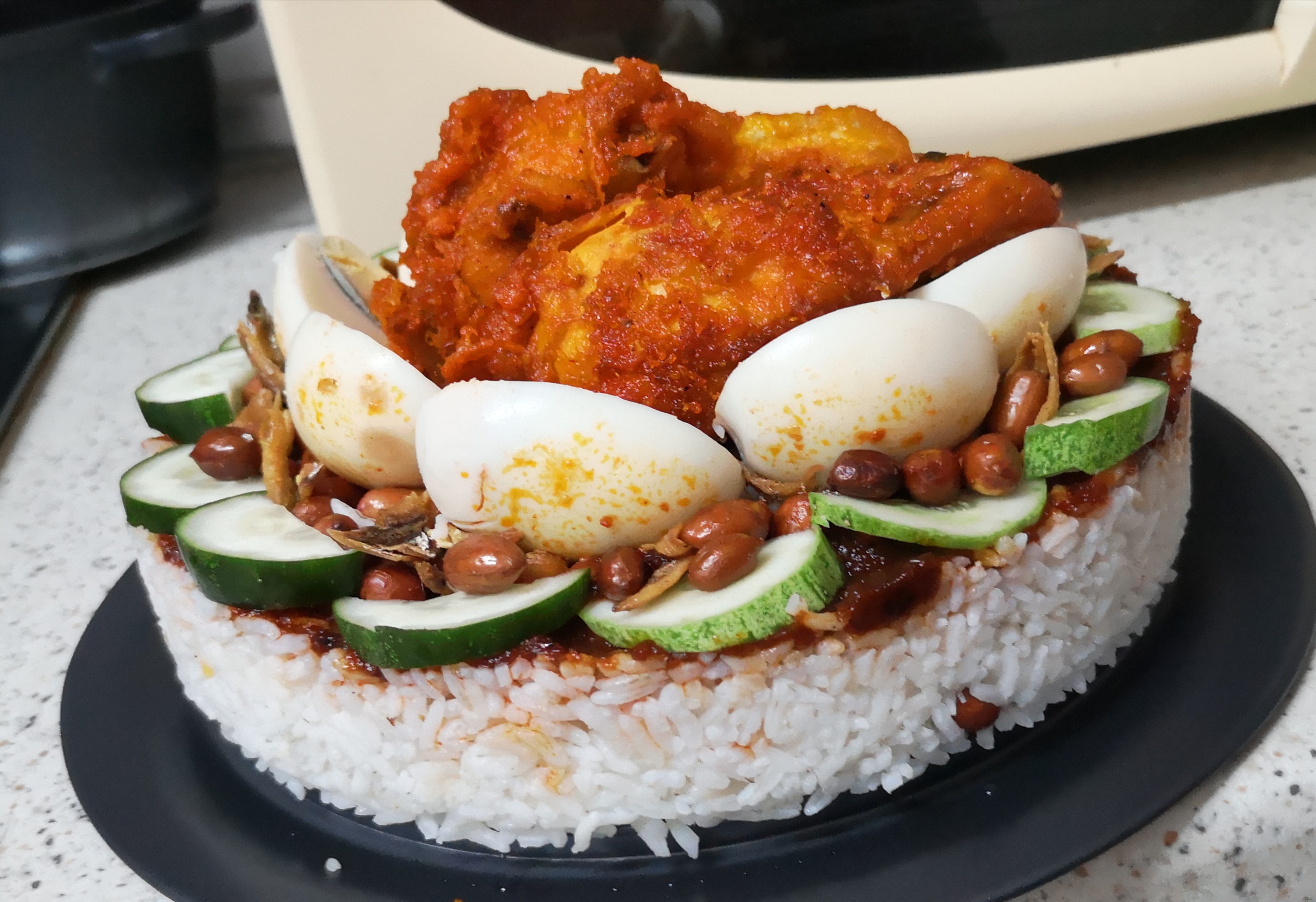 Bakers' Luv Cakes Review - Nasi Lemak Cake?!