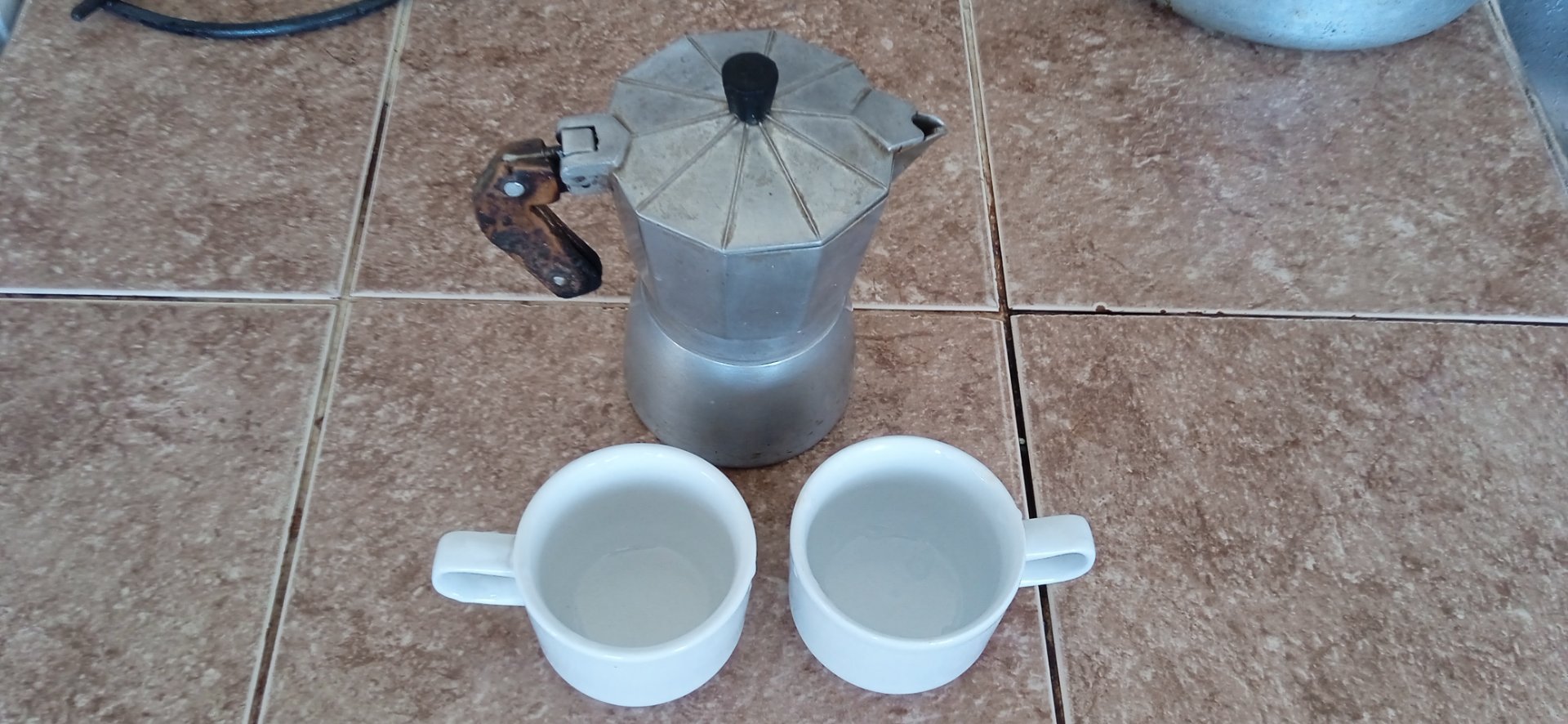 Coffee is a necessity / El café es una necesidad / contest #279 (eng-esp)