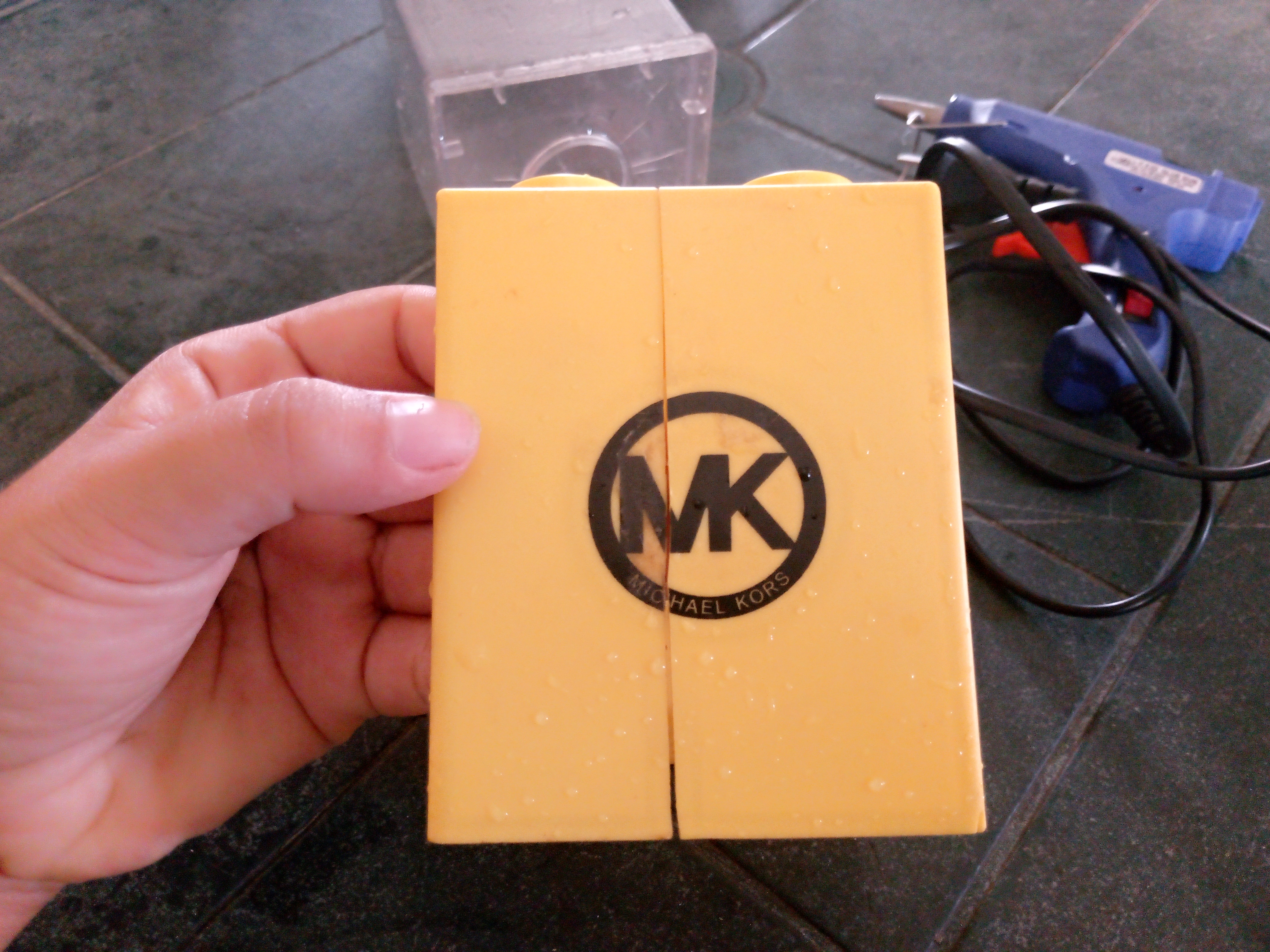 Dándole una nueva apariencia a mi cajita📦✨.//Giving my little box a new look📦✨.(Esp-Eng)