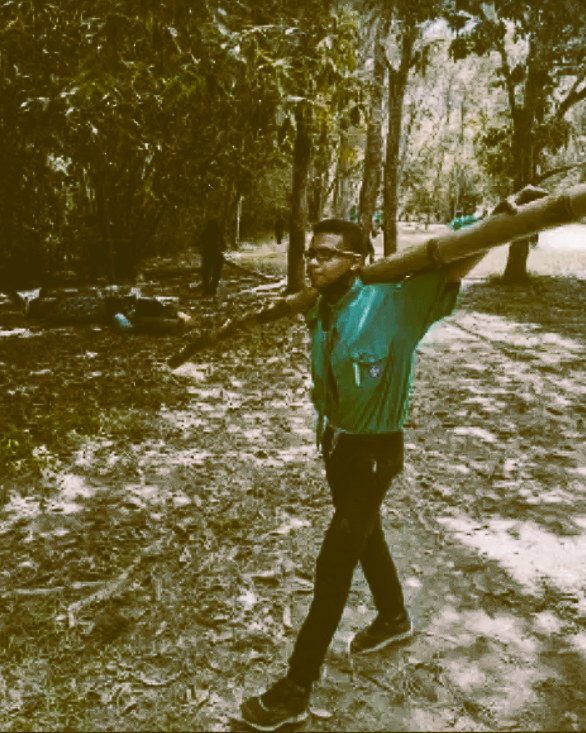 [Esp./Eng.]   Crónica de un Bordón Scouts que cruzó de las cumbres de El Ávila a los bosques de Ontario.   ||   Chronicle of a Bordón-Scouts who crossed from the peaks of Ávila to the forests of Ontario.