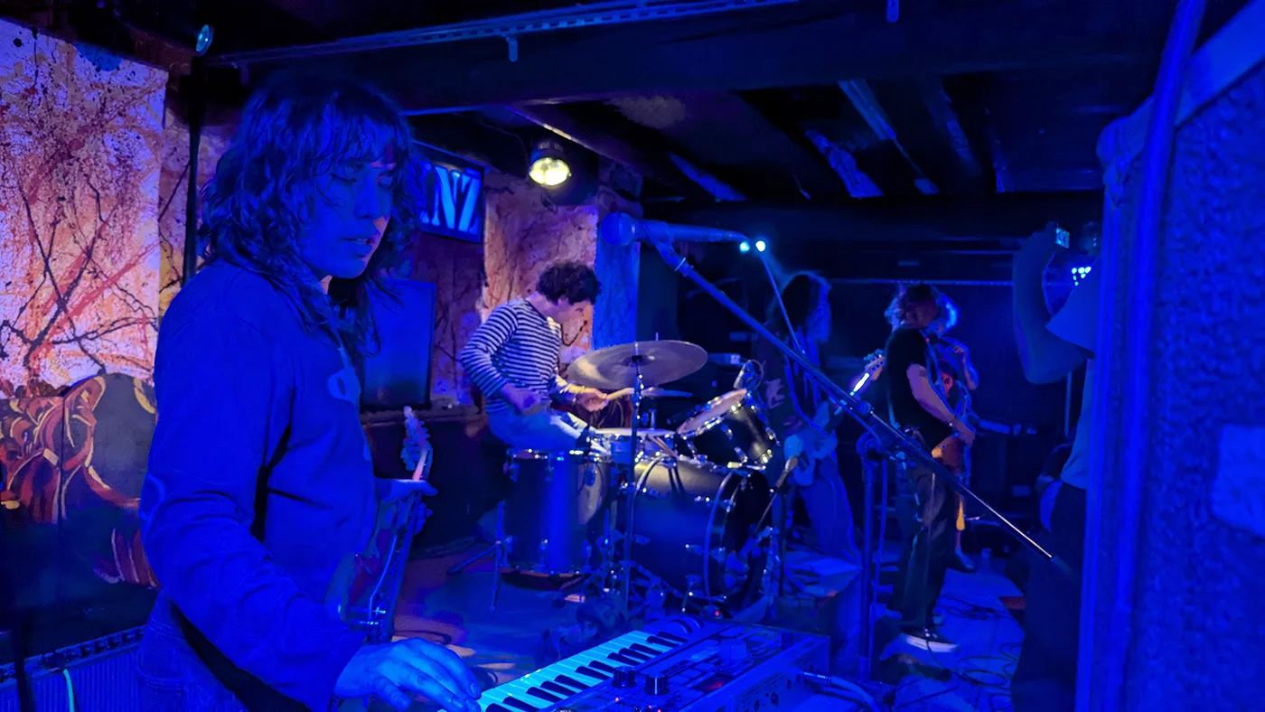 GEE TEE - Hot Rod Juice