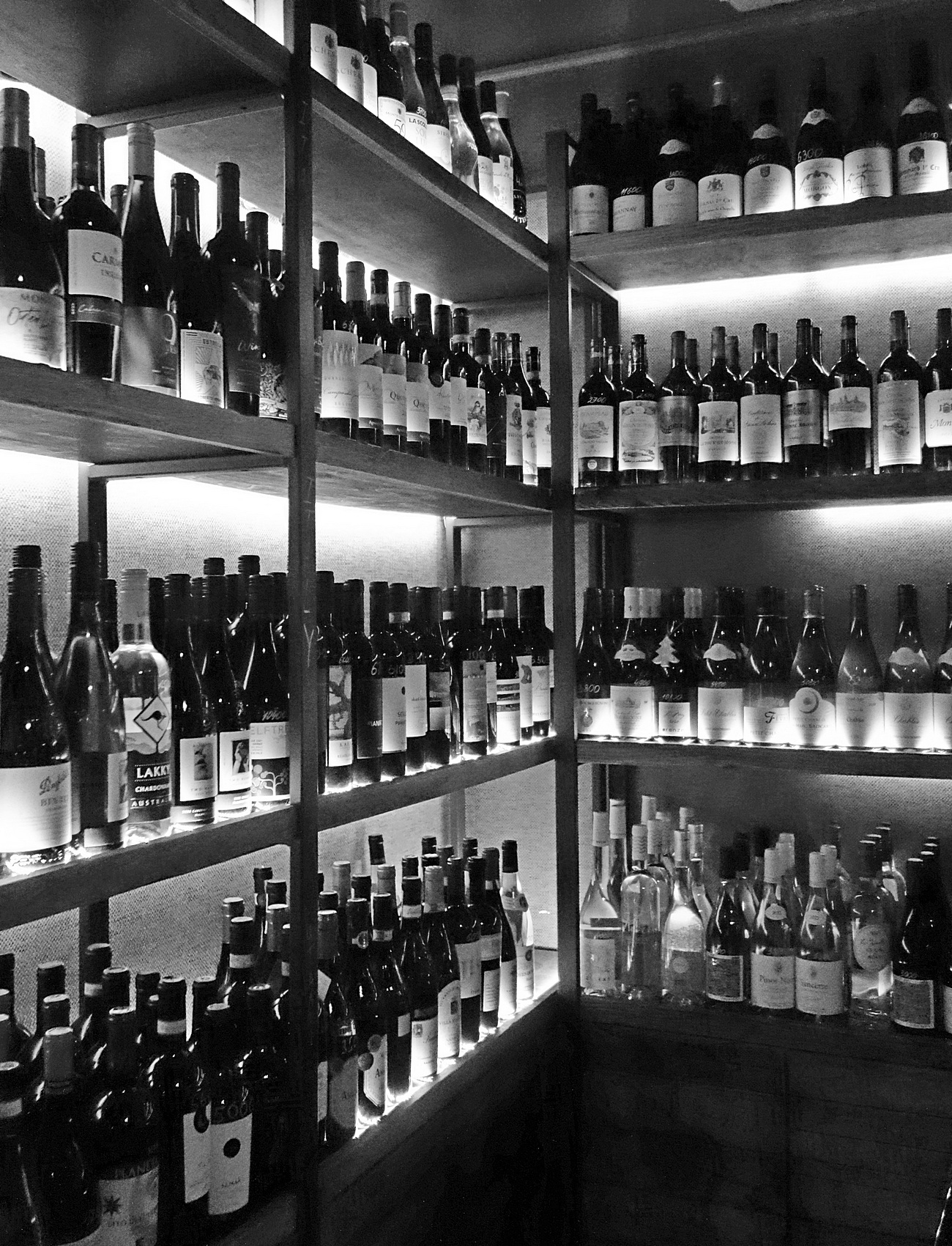PhotoFeed Contest - Black & White Photography Round 149. Винотека в Хлеб и винотека - The Wine Room at Khleb i Vinoteka