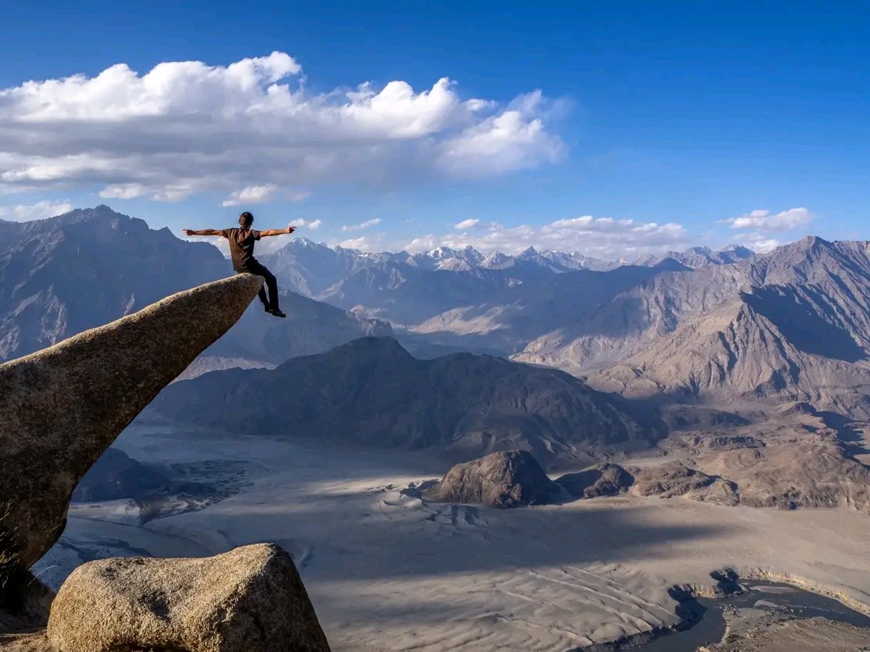 Marsur Rock - Pakistan's Trolltunga