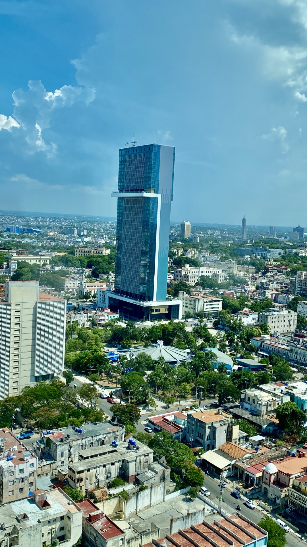 Havana: ART Among Scars and Renewal / Habana: ARTE Entre Cicatrices y renovación