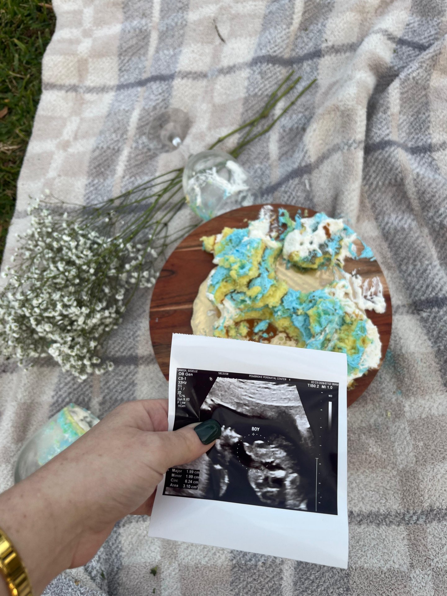 LOH278 || The value of family is ...