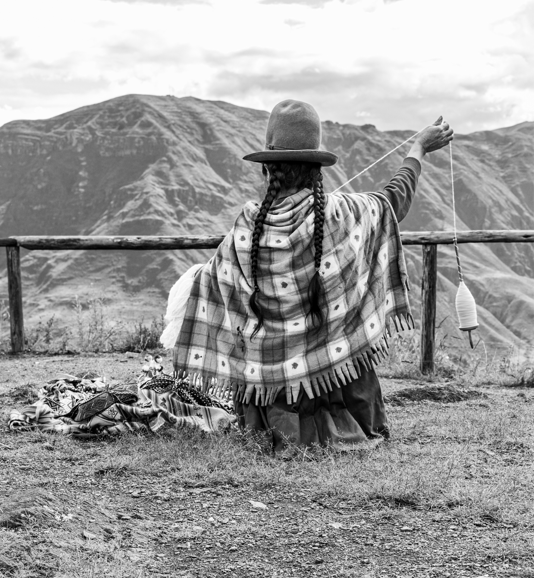Pisac: Solitude and Andean Art / Pisac: Soledad y Arte Andino [Eng-Esp]