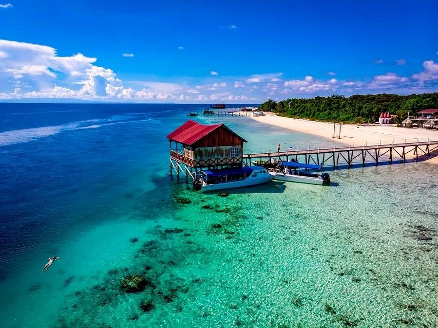 Borneo's Paradise Islands - Pom Pom Island