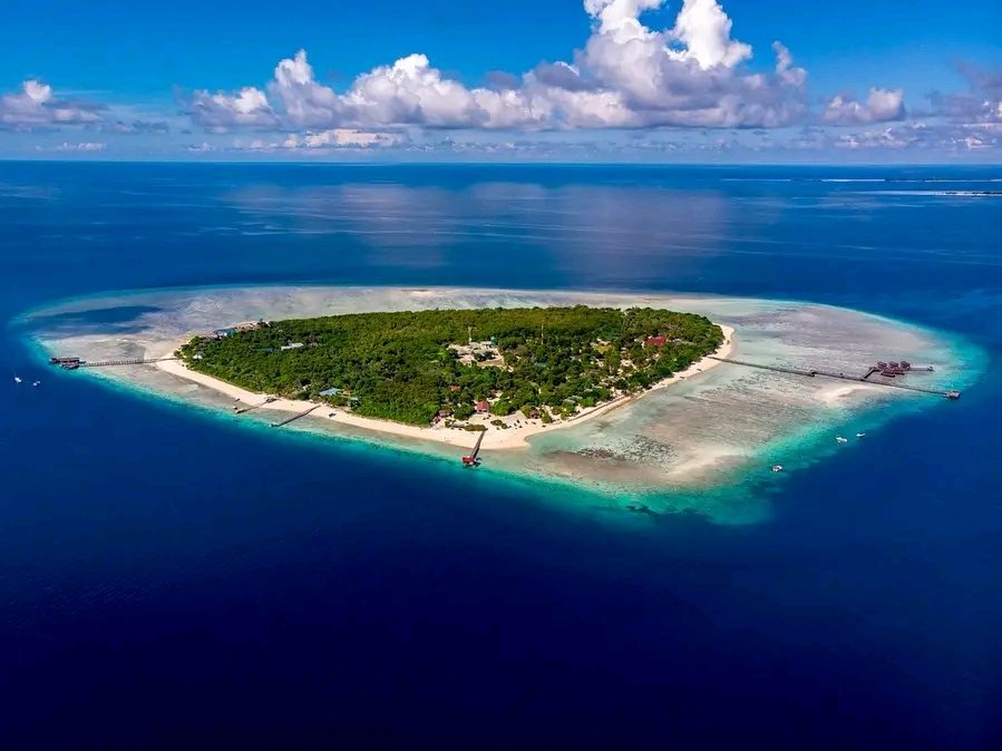 Borneo's Paradise Islands - Pom Pom Island