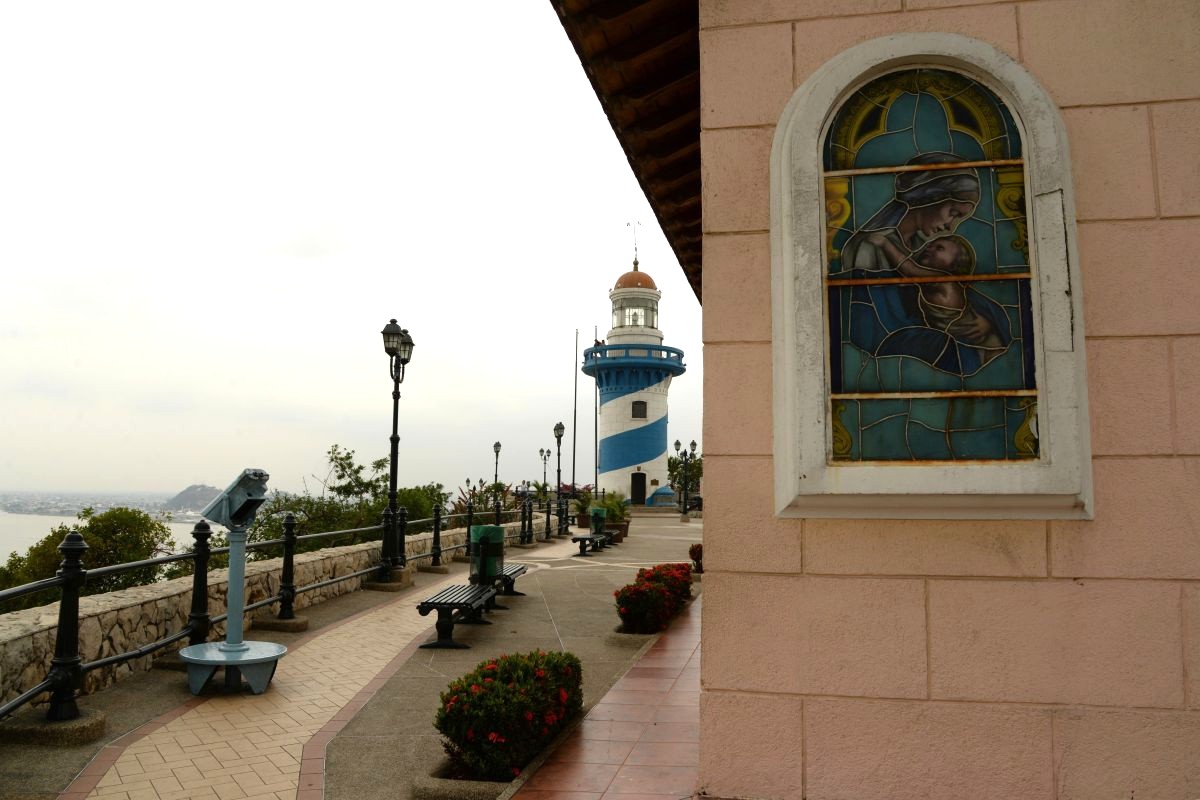 444 steps to the top of Guayaquil's oldest neighborhoods