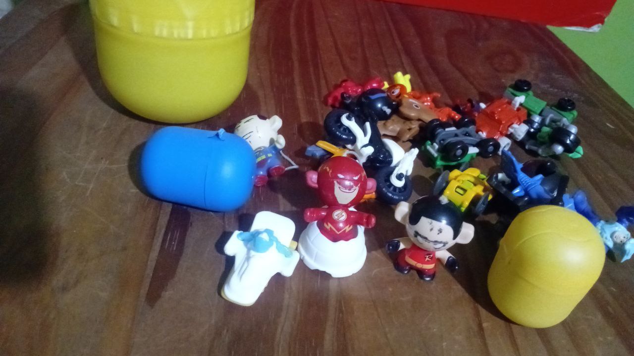 Carritos, paletas y canicas (Esp/Eng)