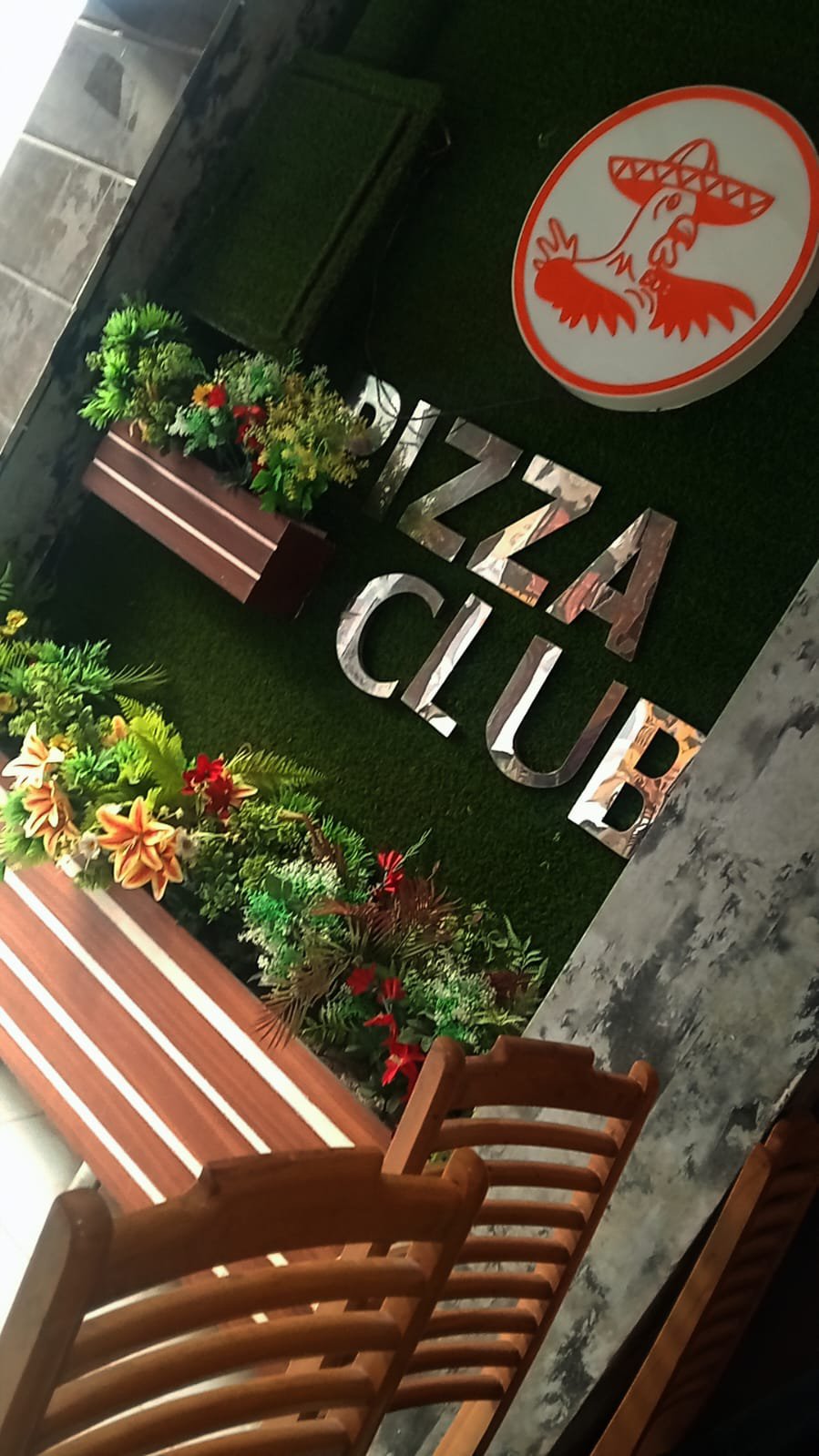 Exams are FINALLY Over! 💃 A Nostalgic Iftari & Sweet Treats 🍕🍦