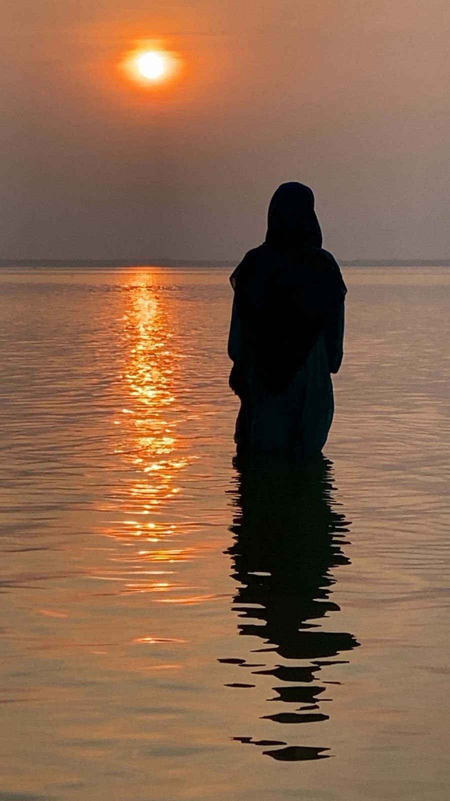 Reflection Hunters Contest-SMARP (show me a reflection picture) ~Round 260