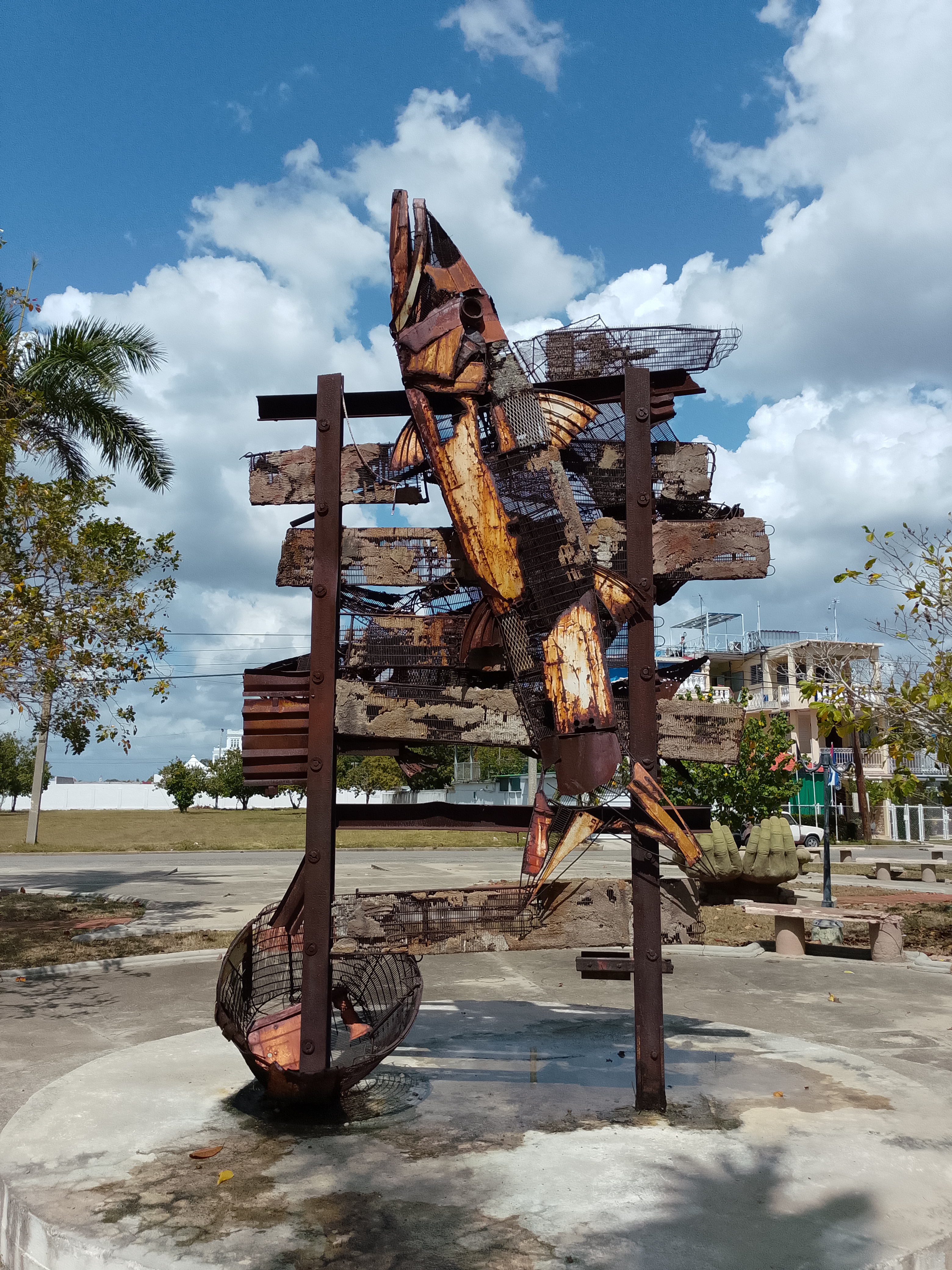 Metal sculptures/Esculturas de metal(ENG-ESP)