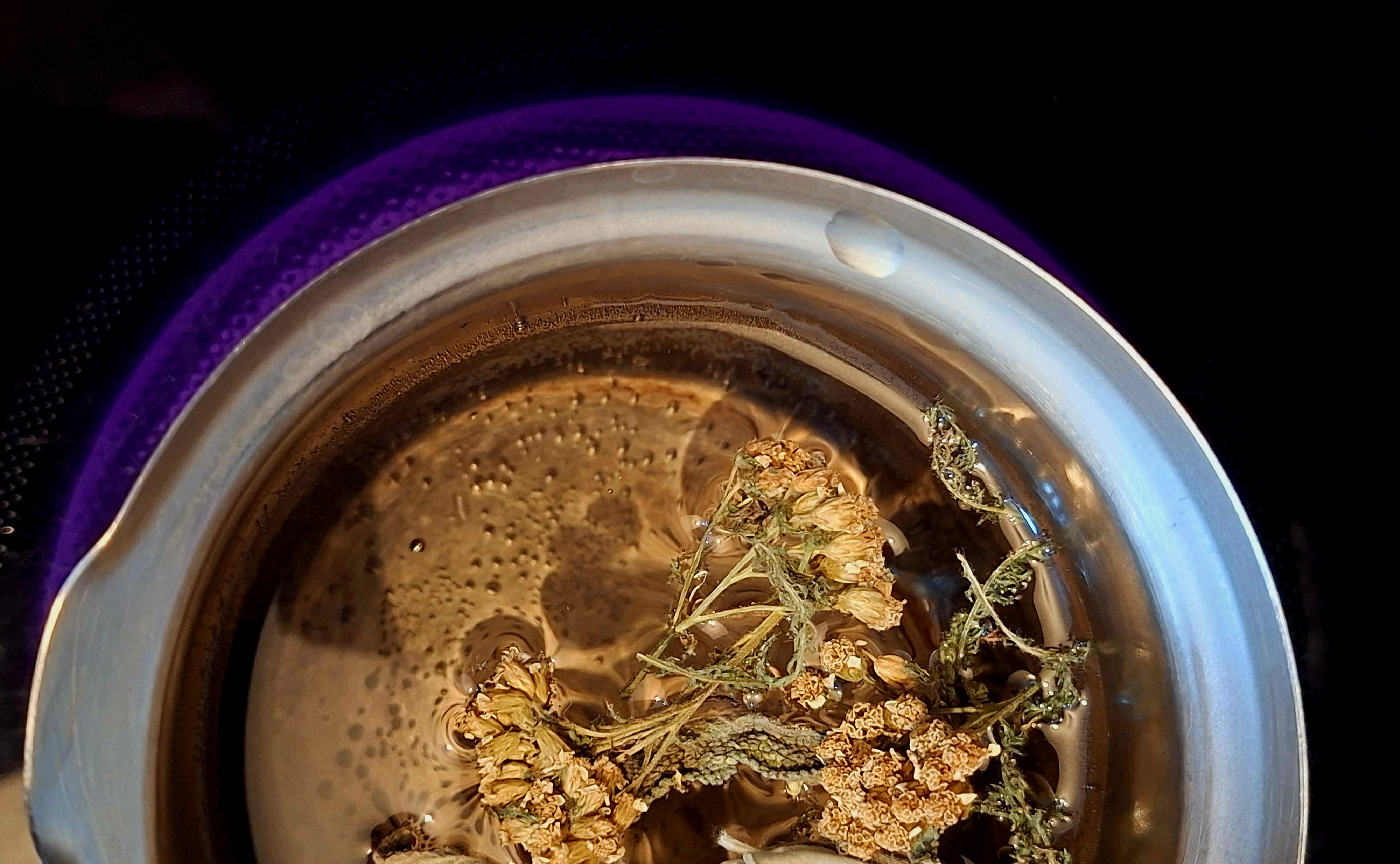 Tea, a Mysterious Dress and random thoughts about HIVE