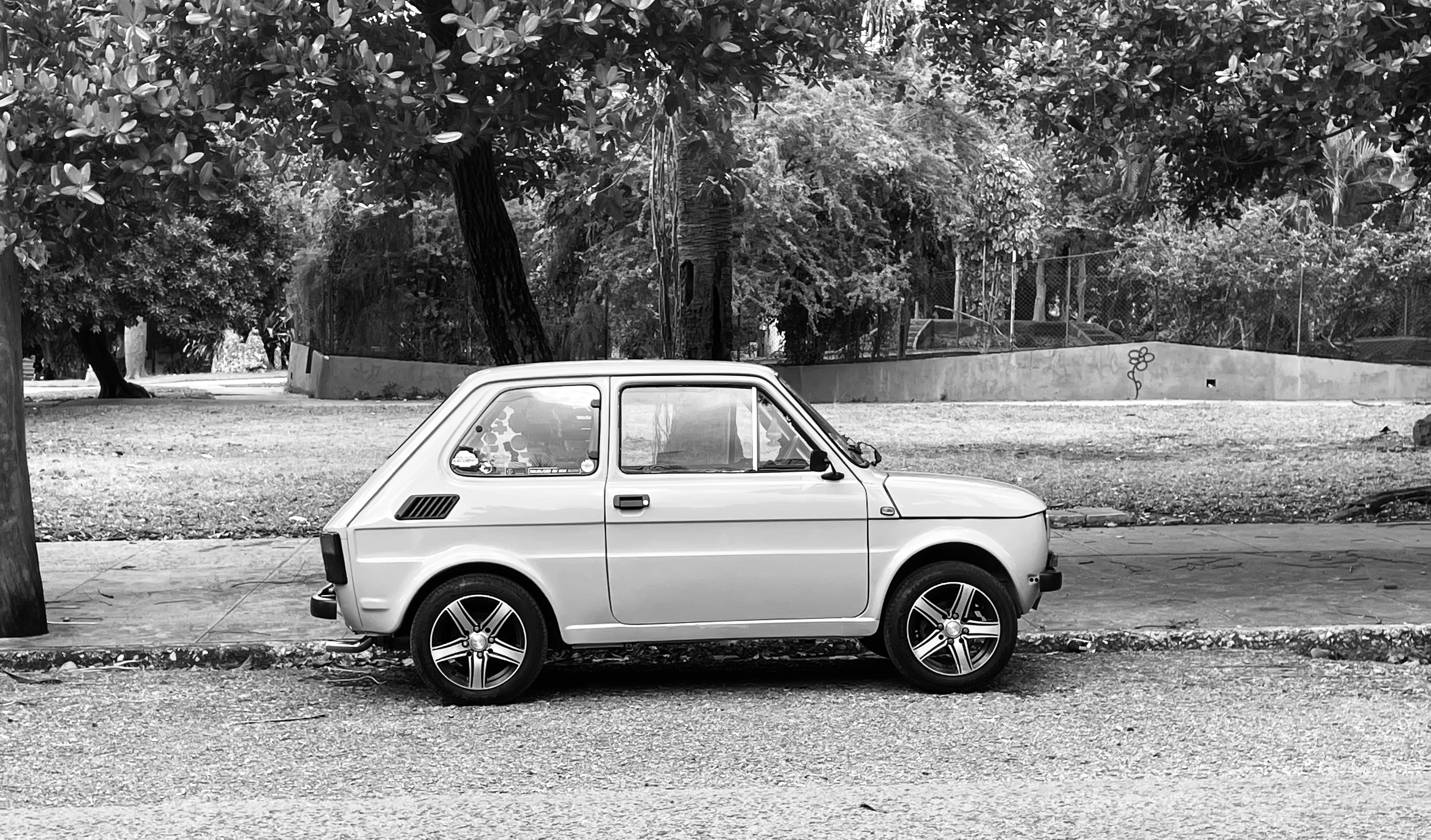 Old cars in the city
