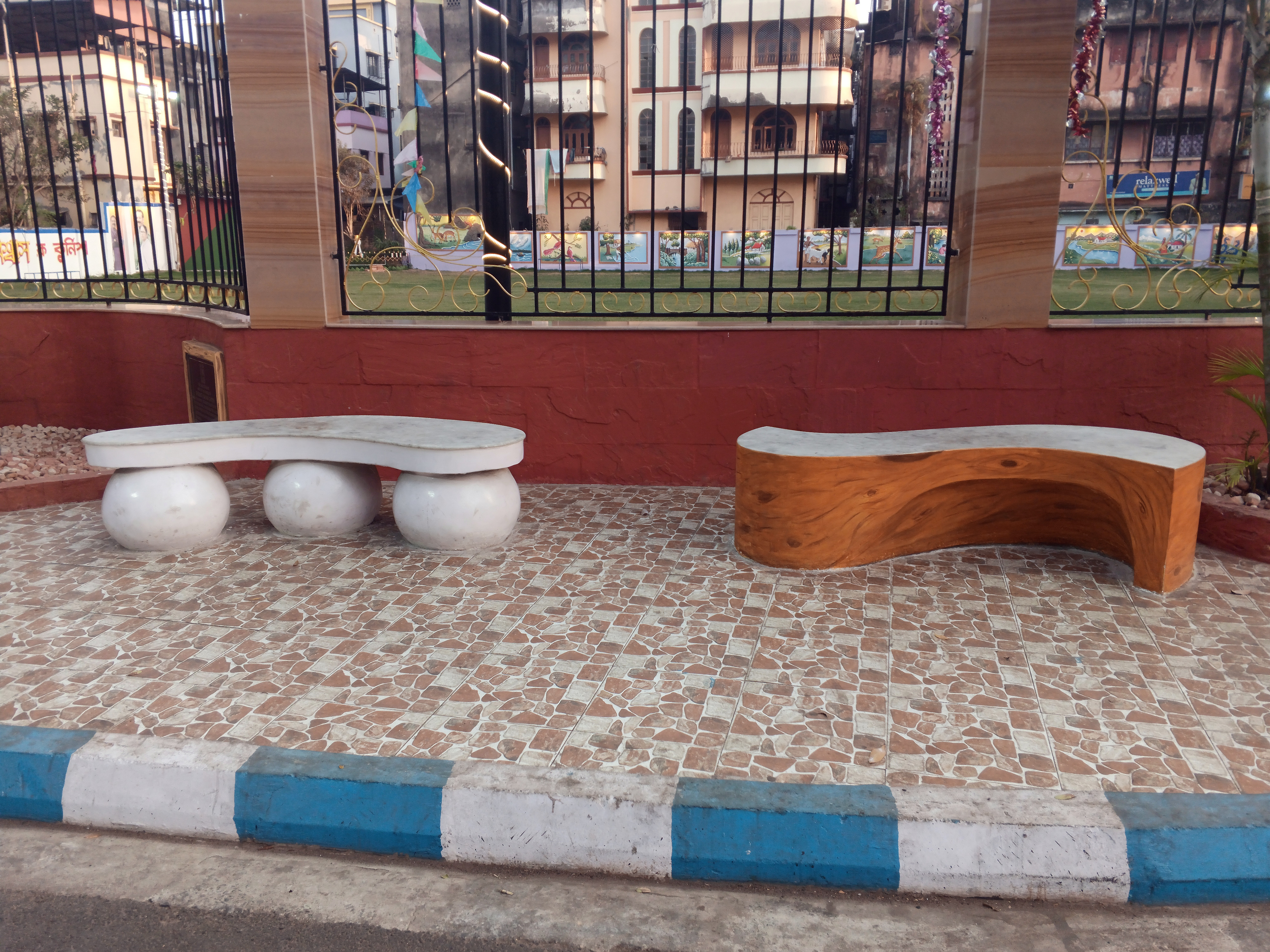 A beautiful sculpture on the street side