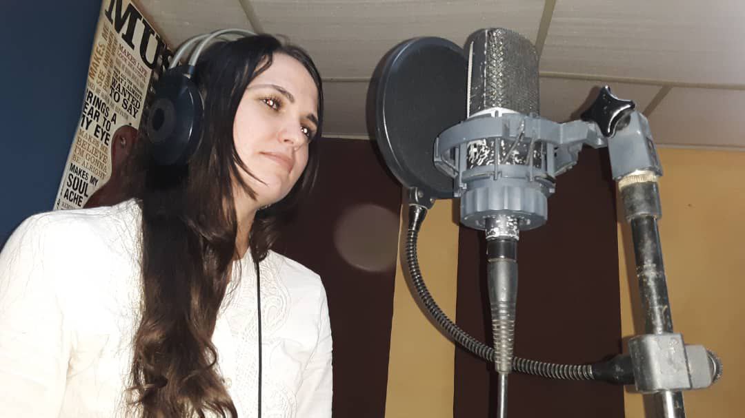 [ENG-ESP] My hive presentation | My presentación a Hive.