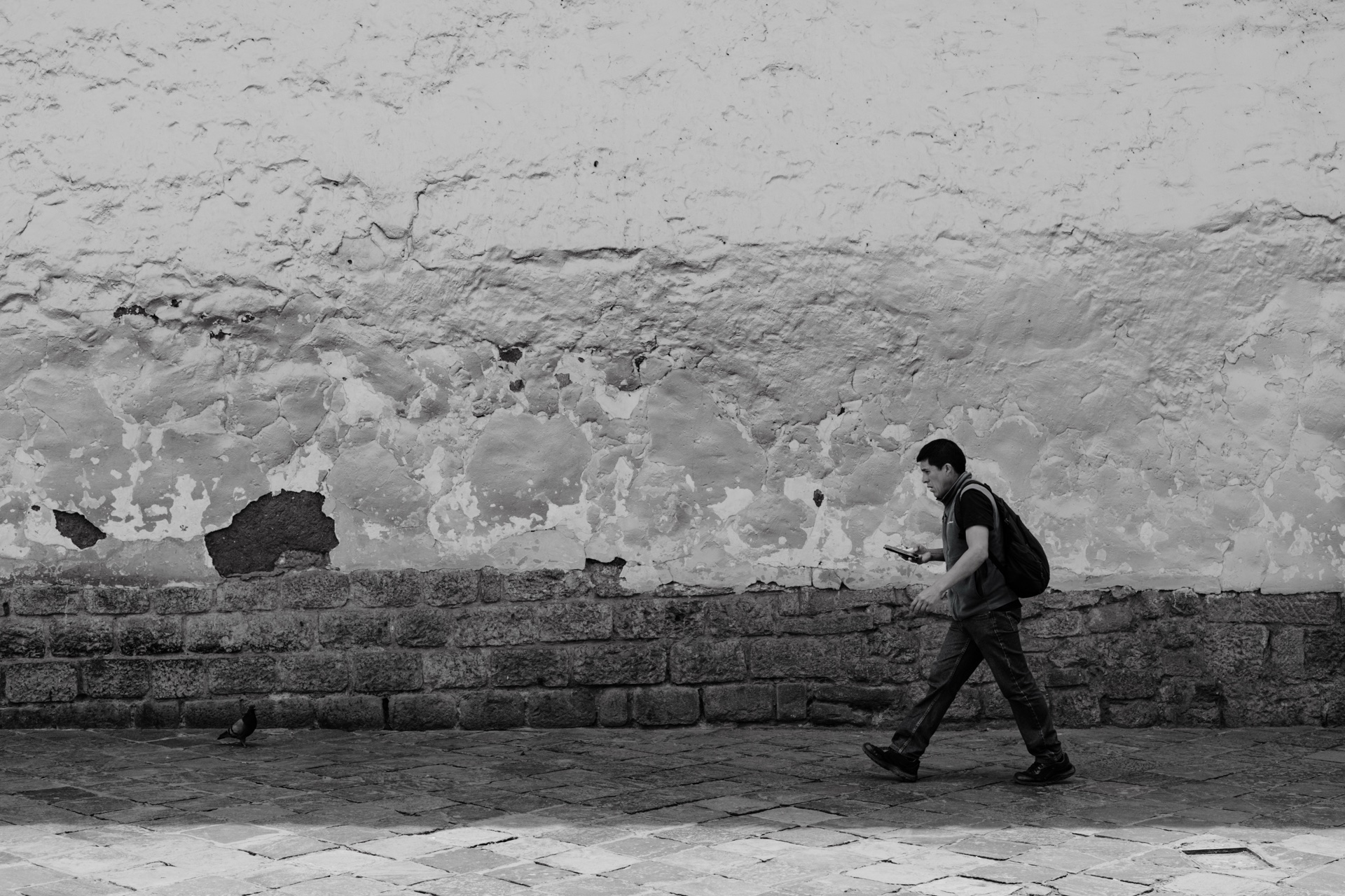 # CUSCO: ETERNAL FRAMES & MOTION [Eng-Esp]