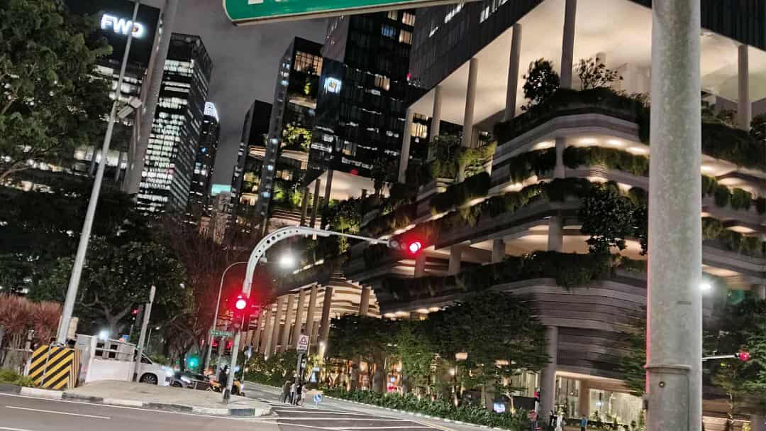 This is Singapore, Singapore is beautiful country. 