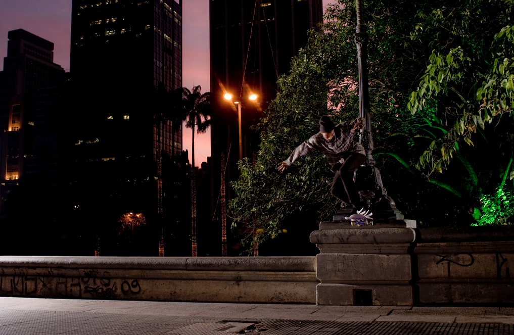 BACKSIDE TAILSLID -  São Paulo - downtown