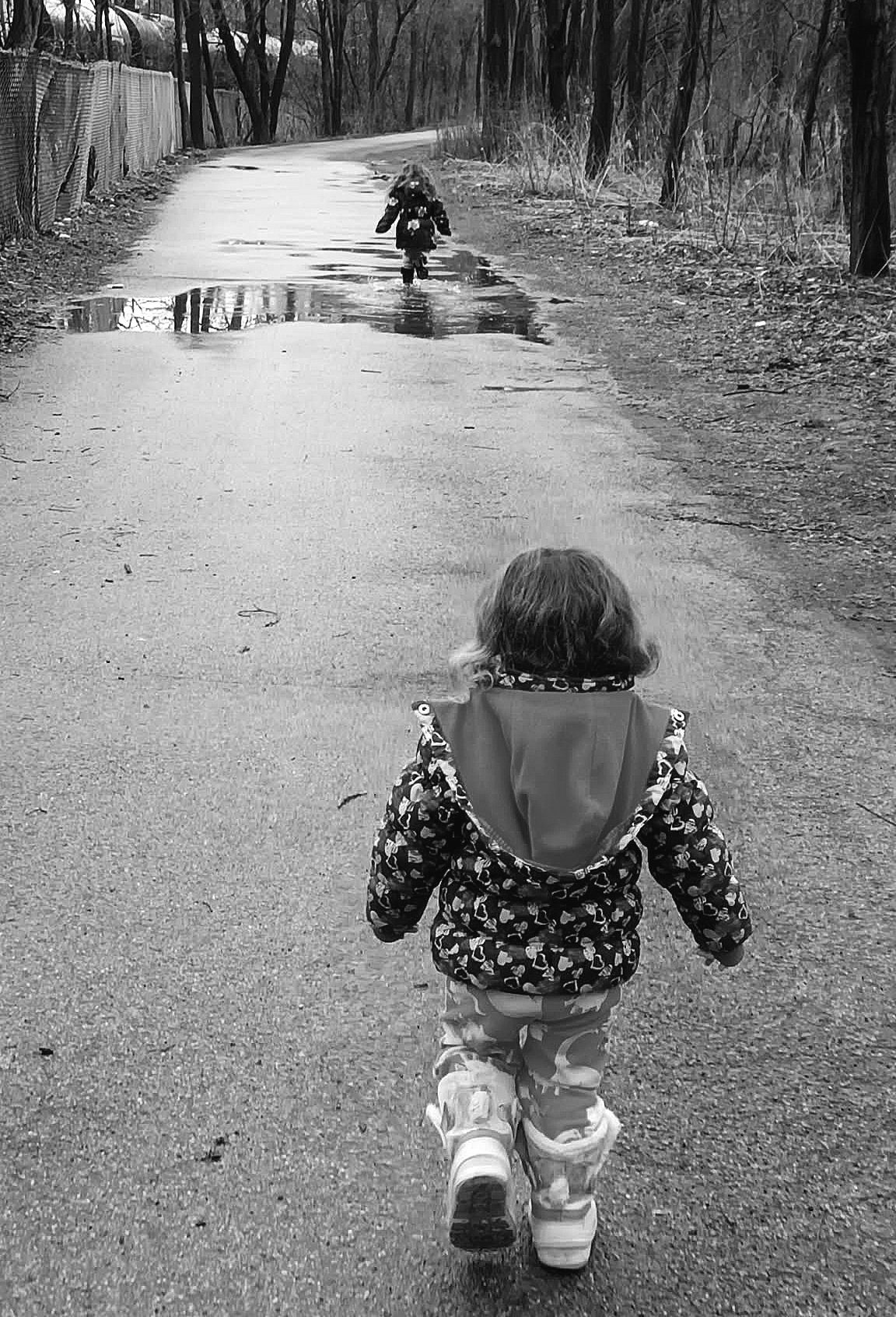 Rainy Puddles: A Black & White Photoshoot (MONOMAD Contest)
