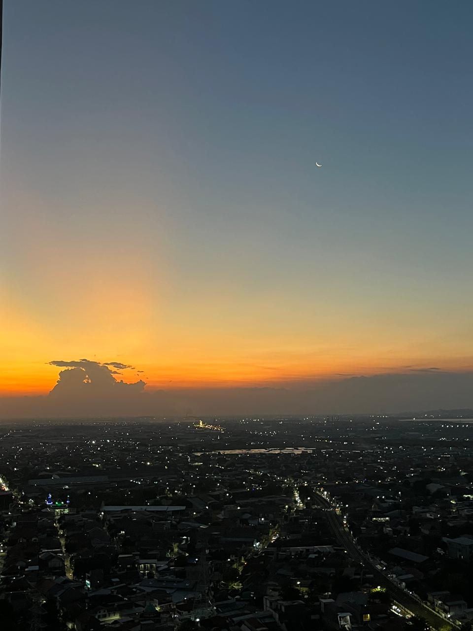 The Sunsets on My Backyard