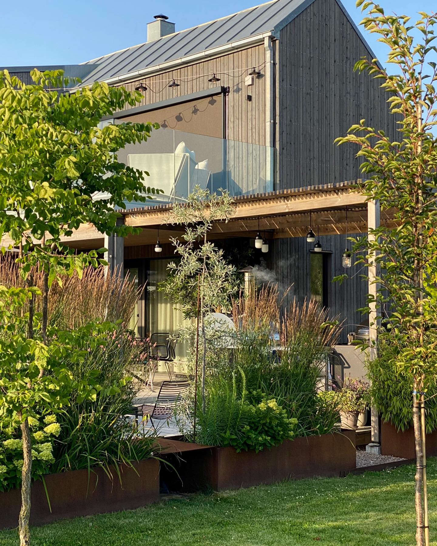 Serene surroundings, peaceful vibes!☘❤