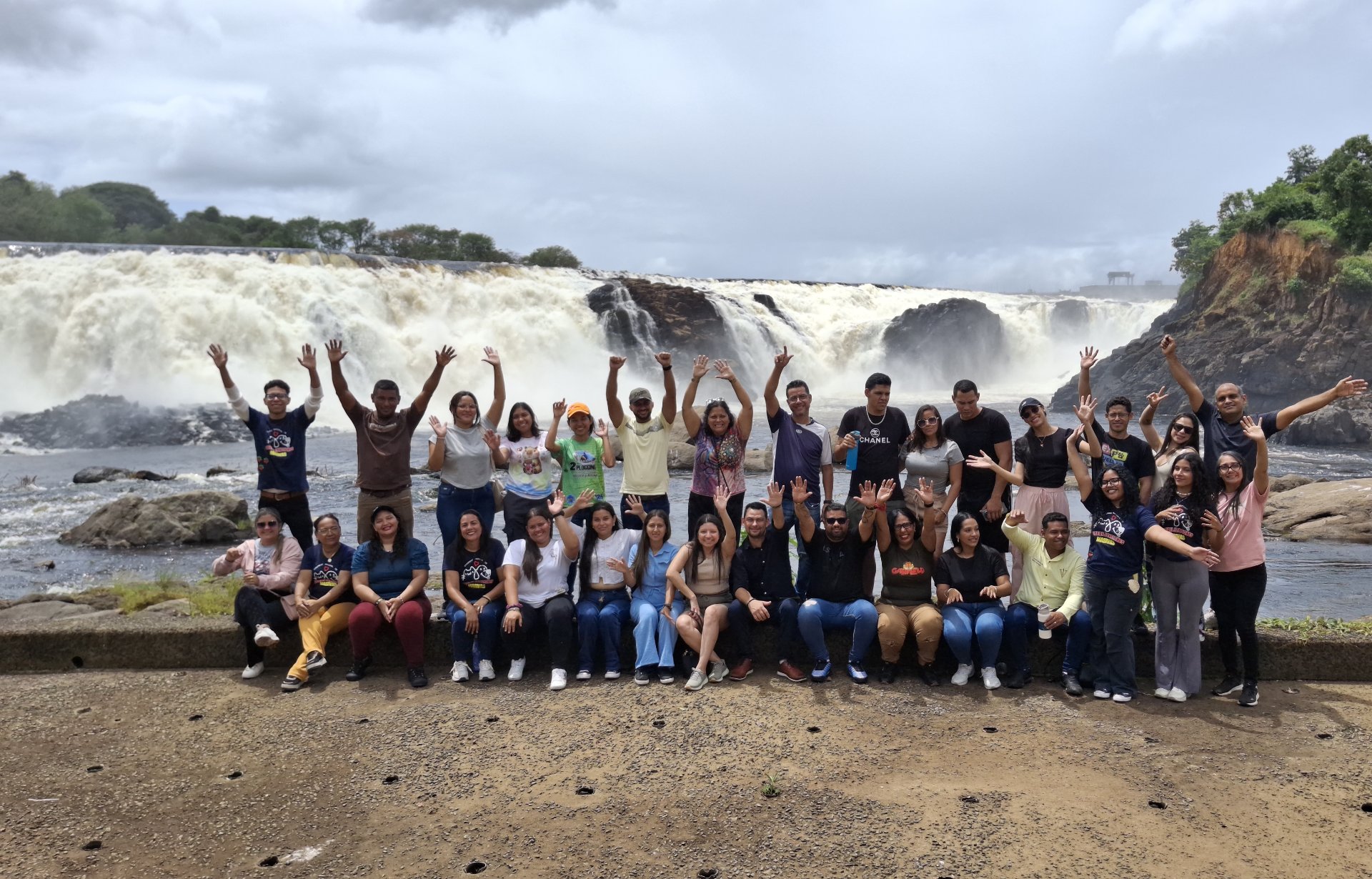 Del hotel al Parque La Llovizna / From the hotel to La Llovizna Park