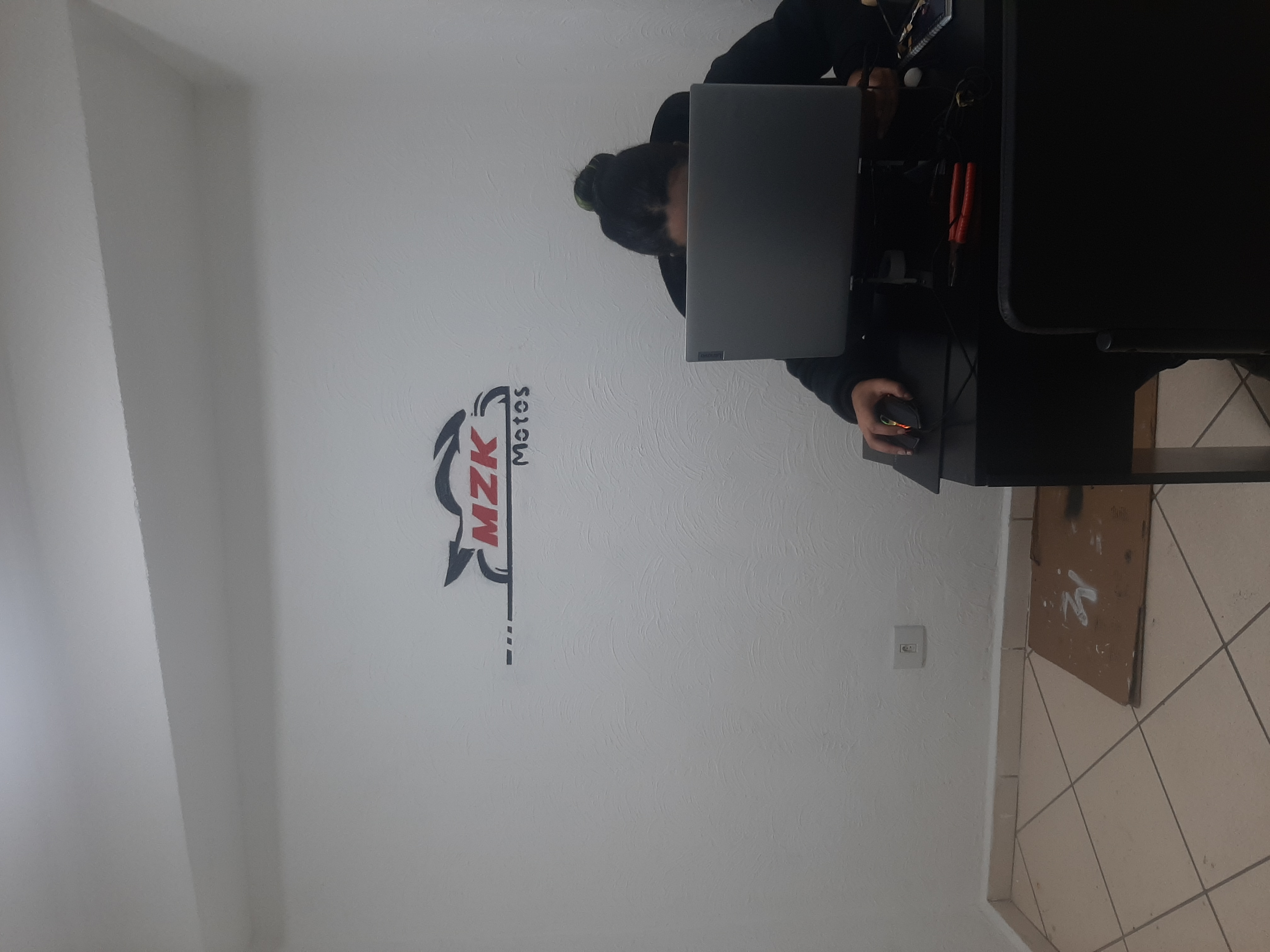 Trabalho realizado para concessionária MZK Motos.